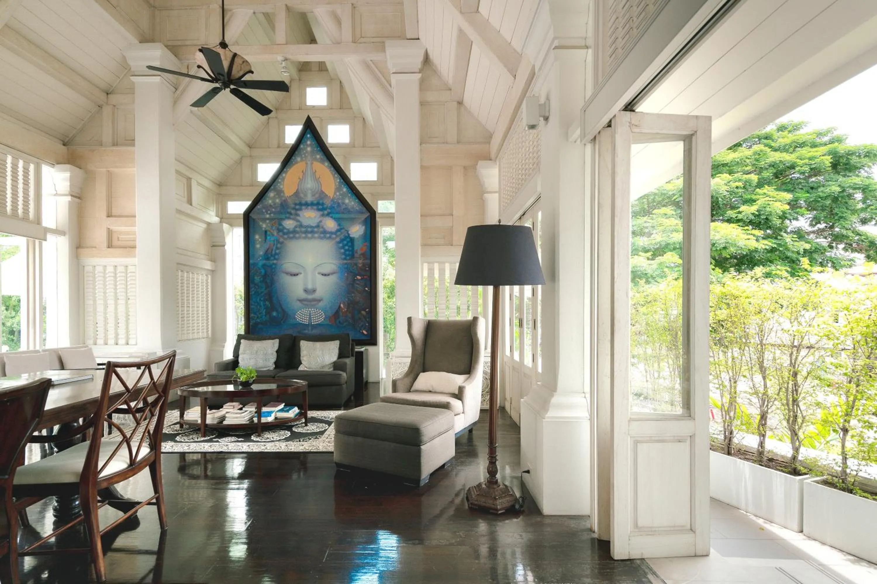 Library in Makka Hotel