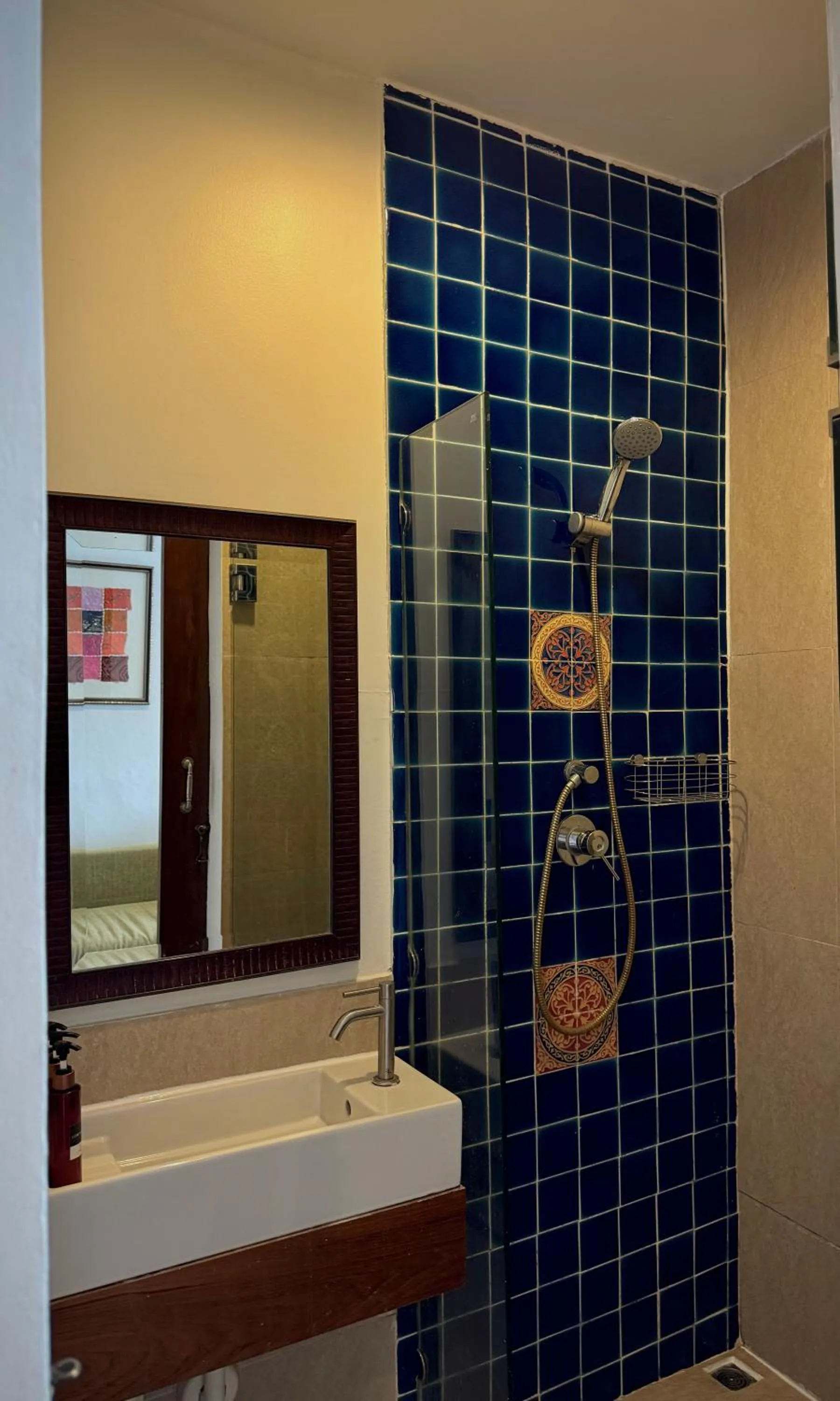 Bathroom in Chetuphon Gate