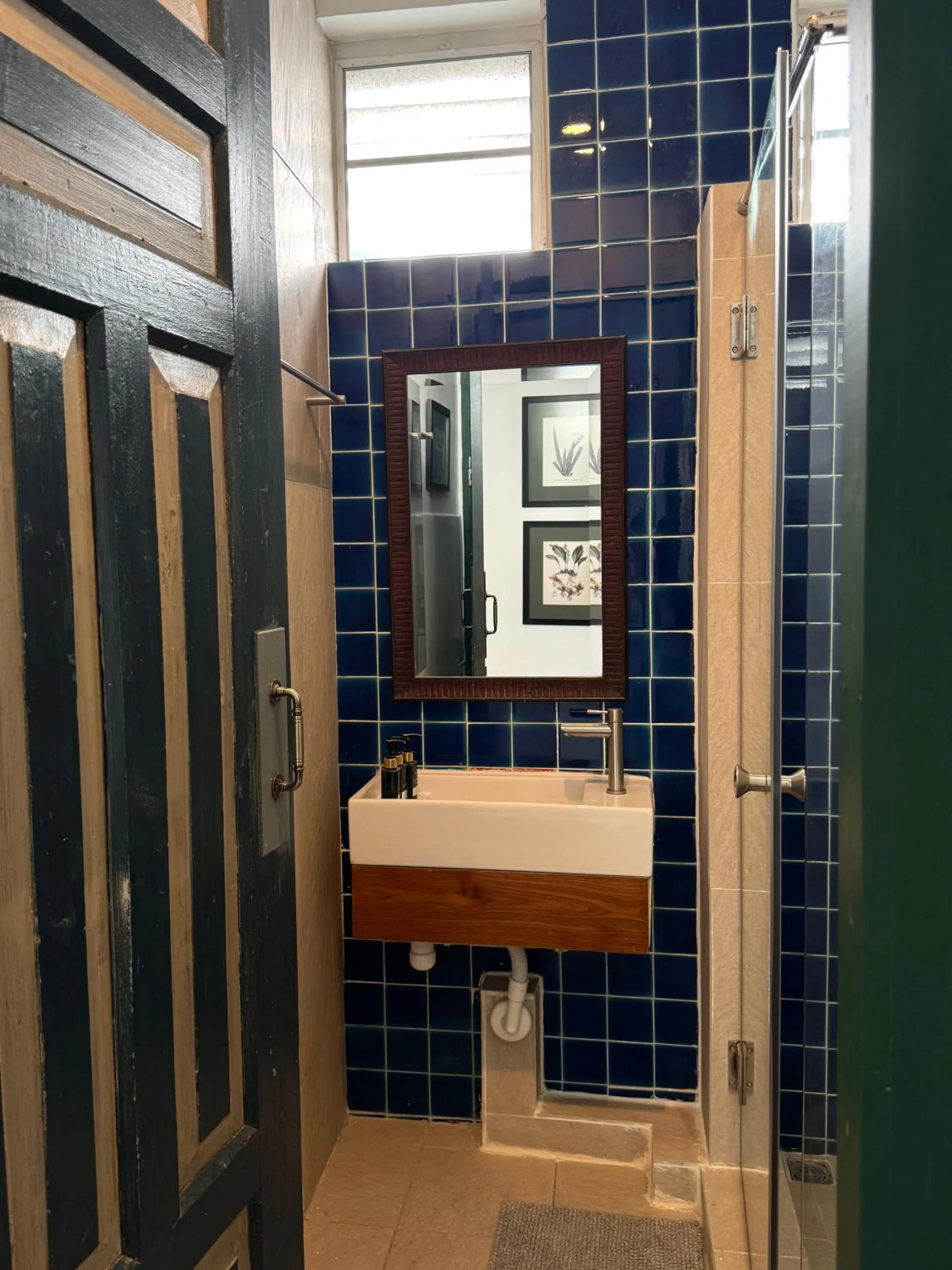 Bathroom in Chetuphon Gate