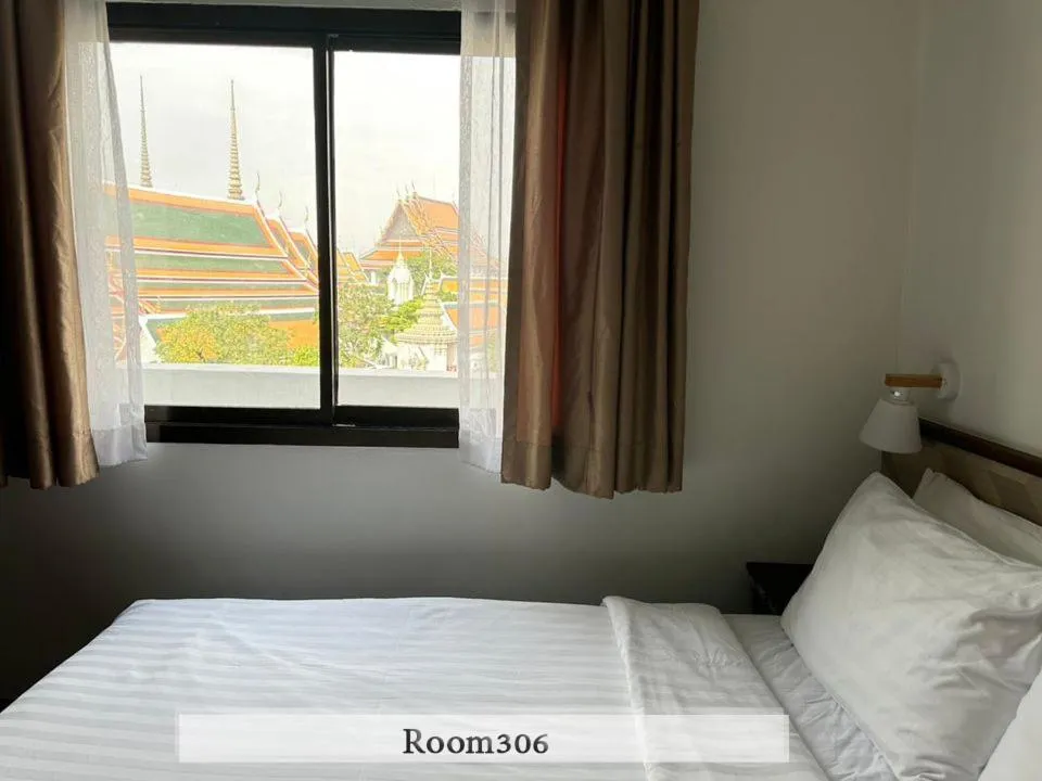 Bed in Chetuphon Gate