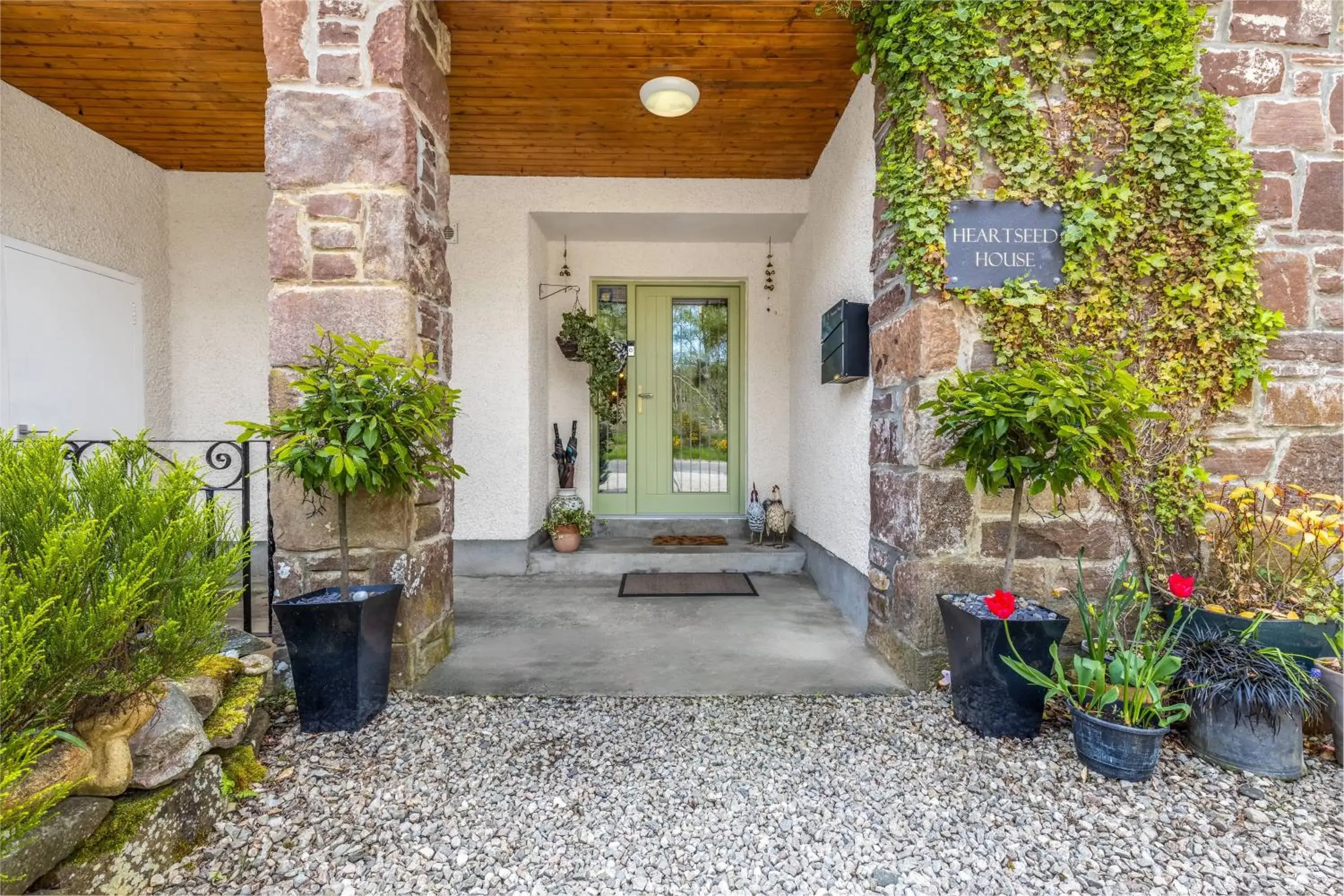 Heartseed House Bed & Breakfast Heartseed House Bed & Breakfast