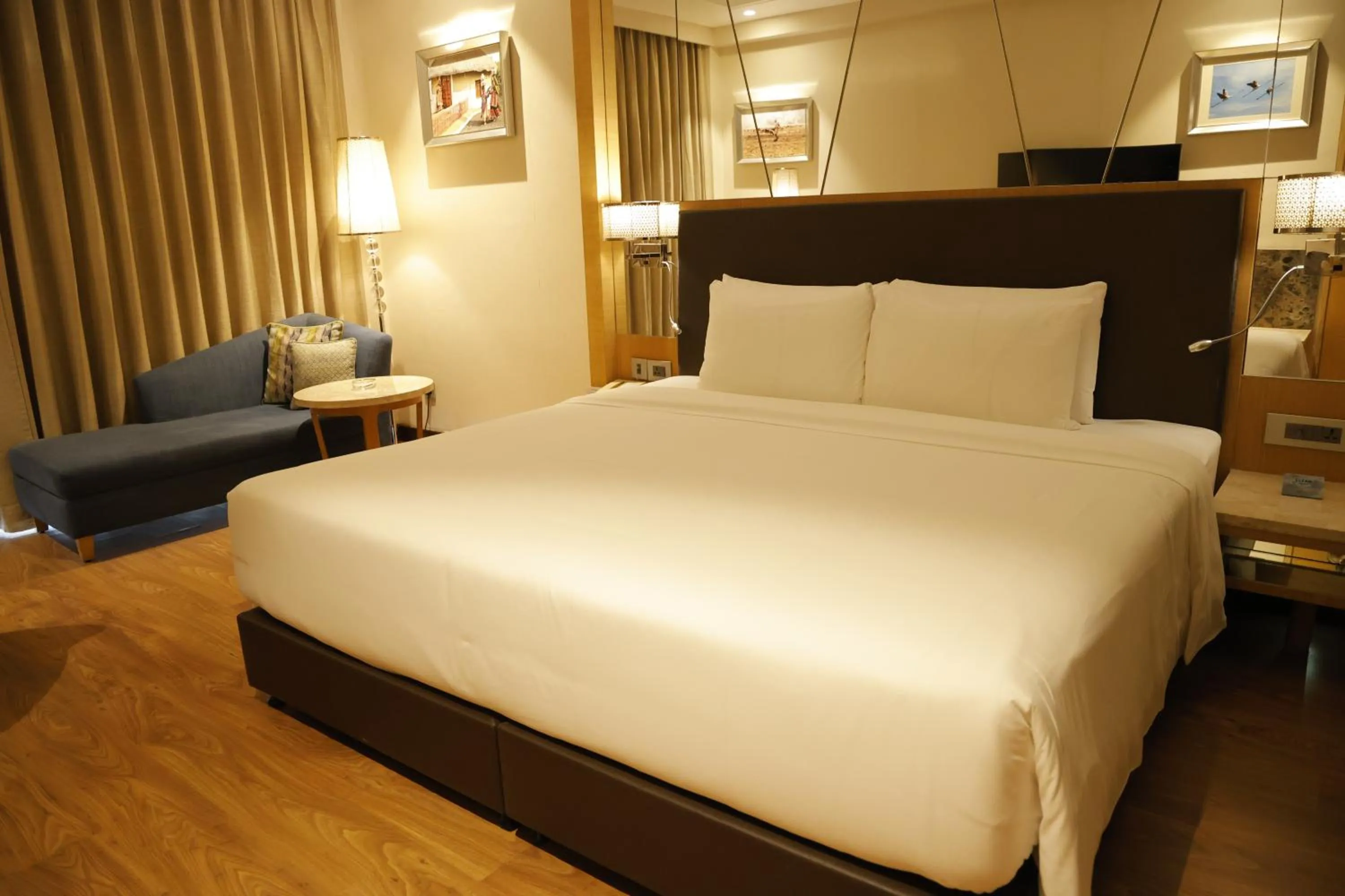 Bed in Radisson Resort & Spa Kandla