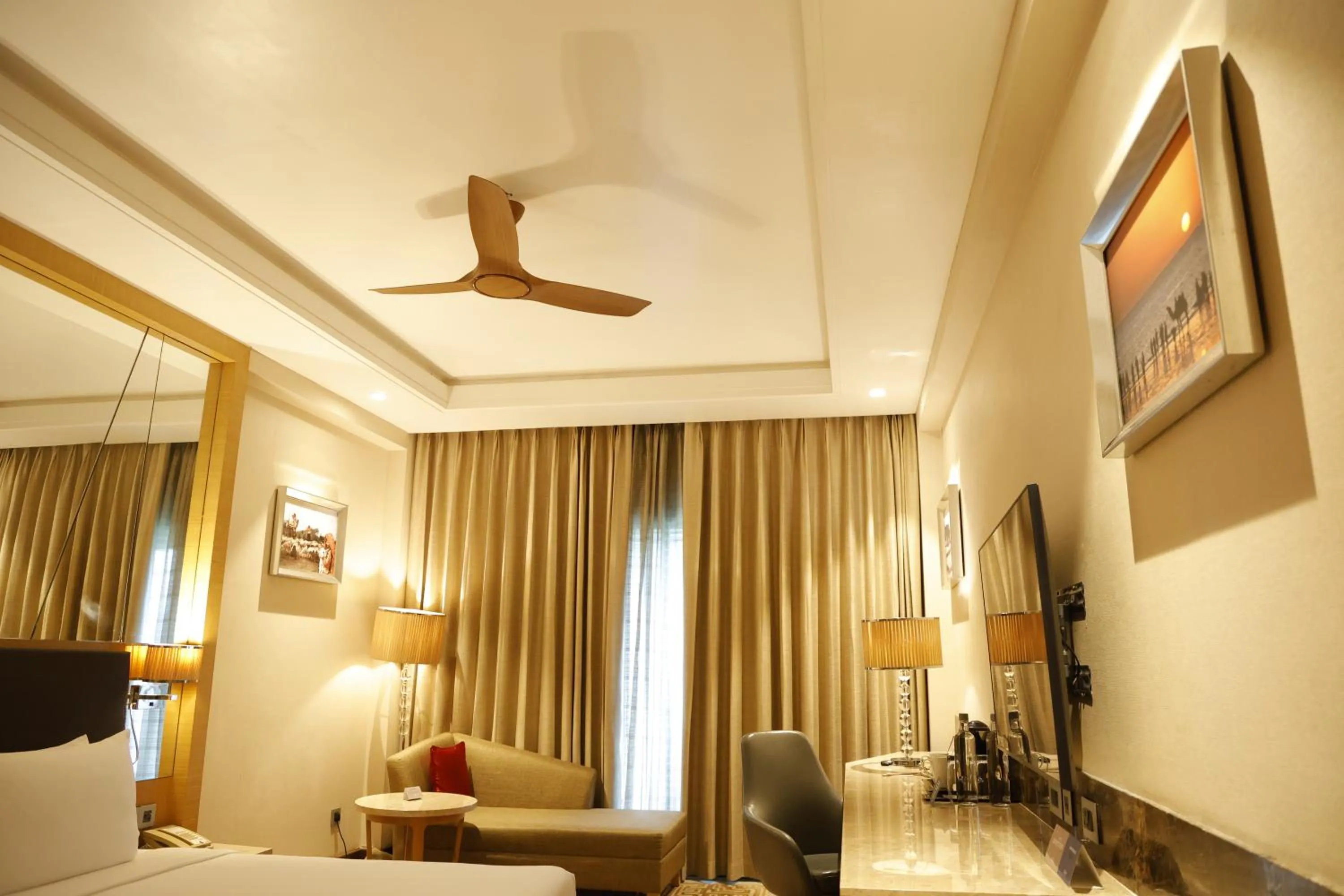 Bed in Radisson Resort & Spa Kandla