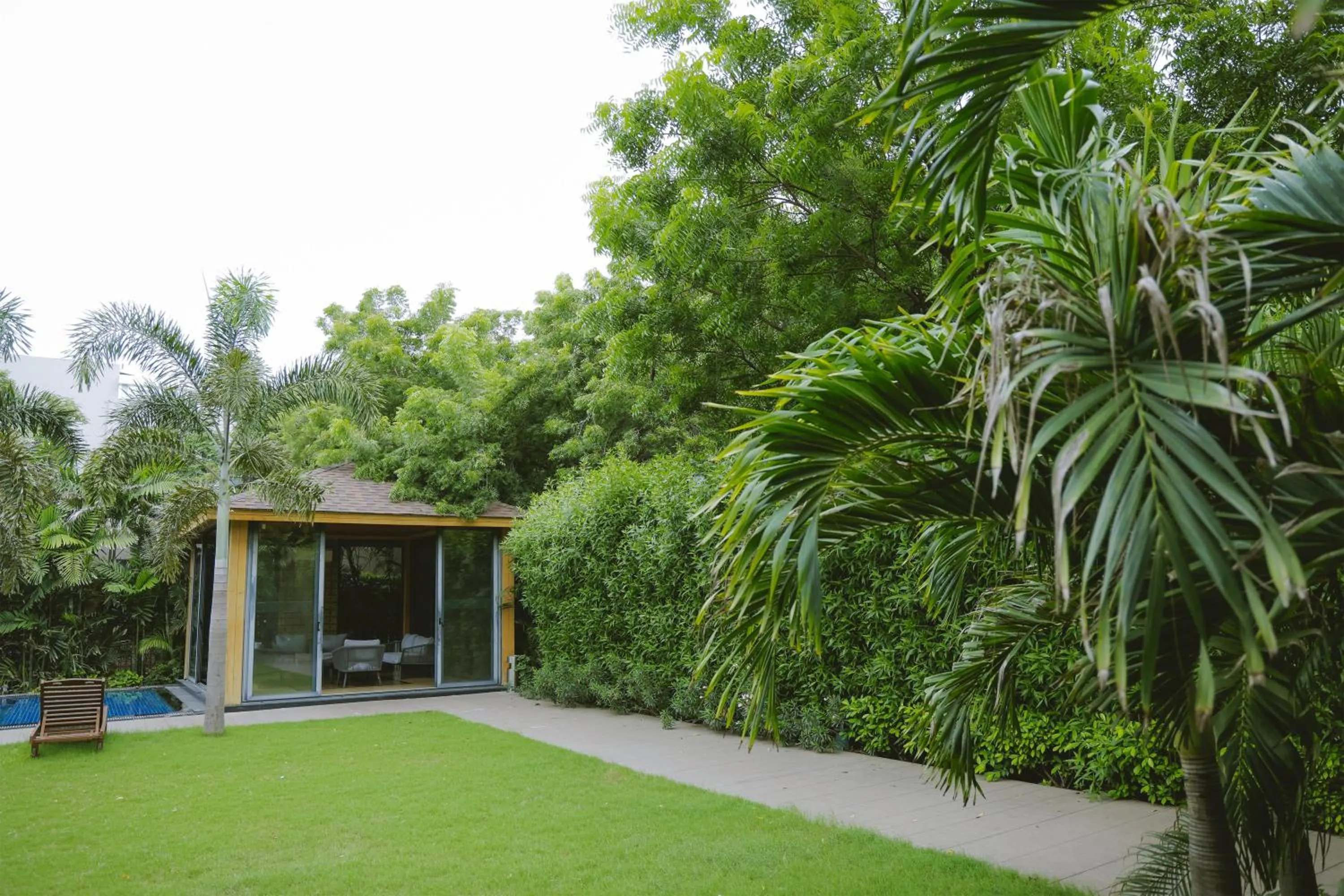 Photo of the whole room in Radisson Resort & Spa Kandla