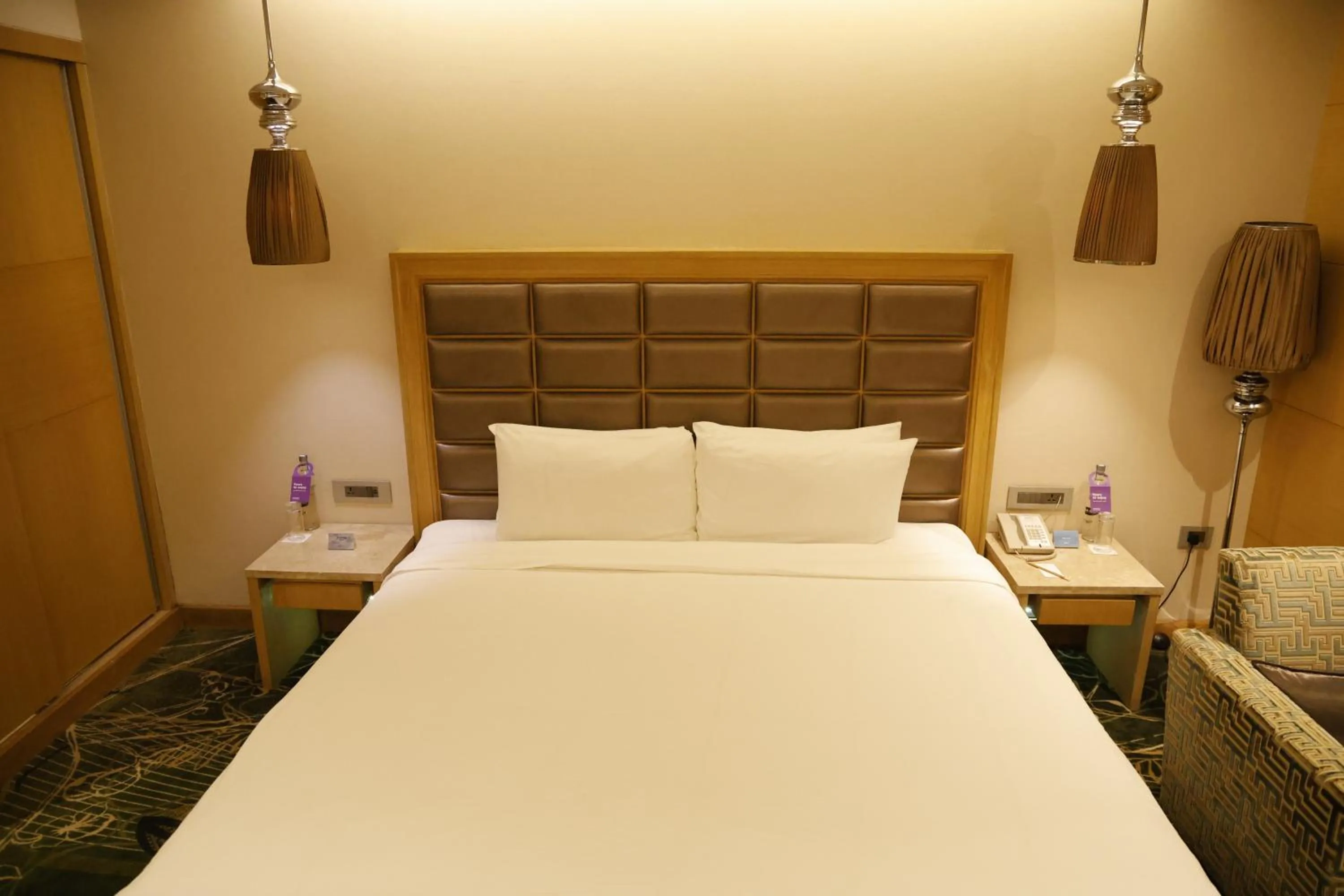 Bed in Radisson Resort & Spa Kandla