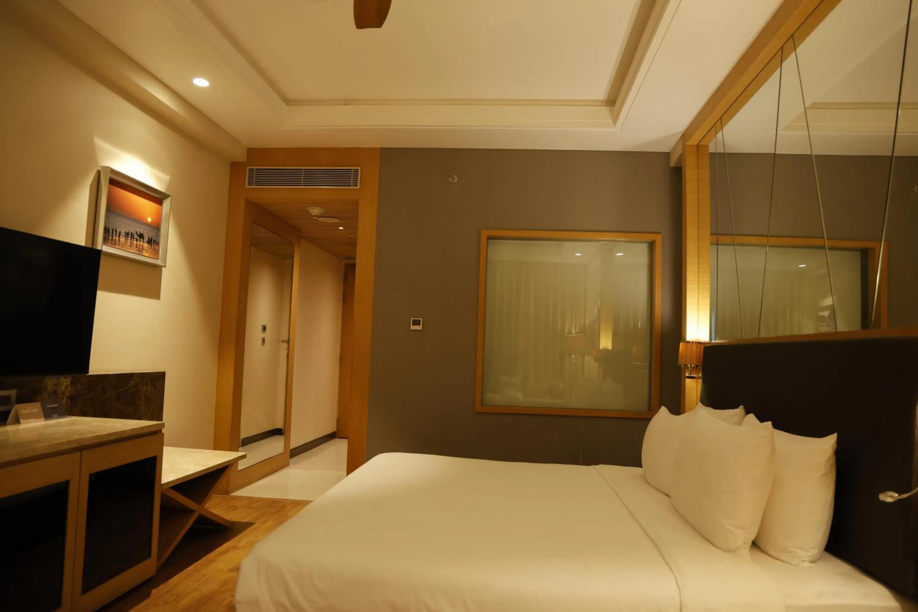 Bed in Radisson Resort & Spa Kandla