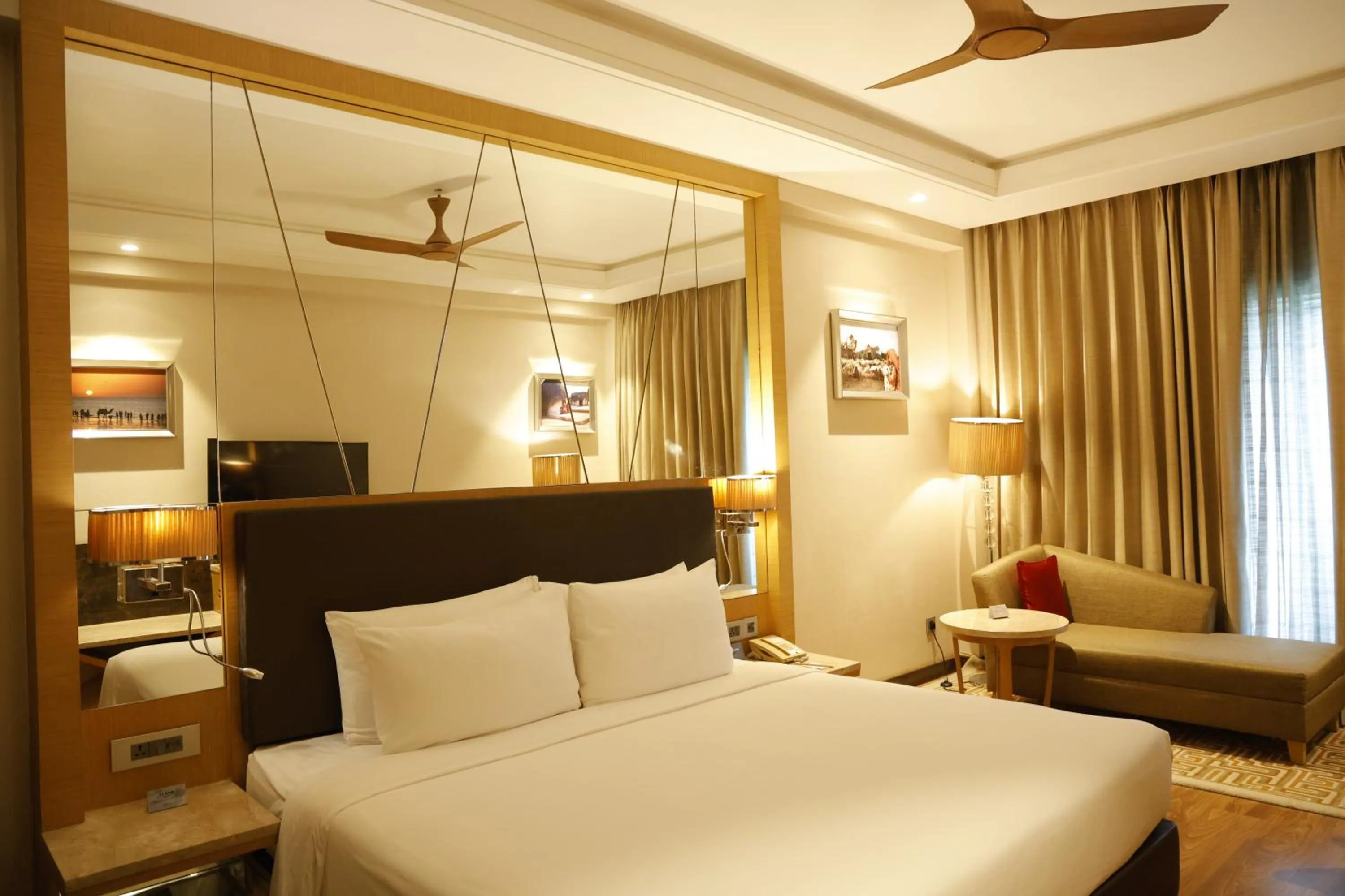 Bed in Radisson Resort & Spa Kandla