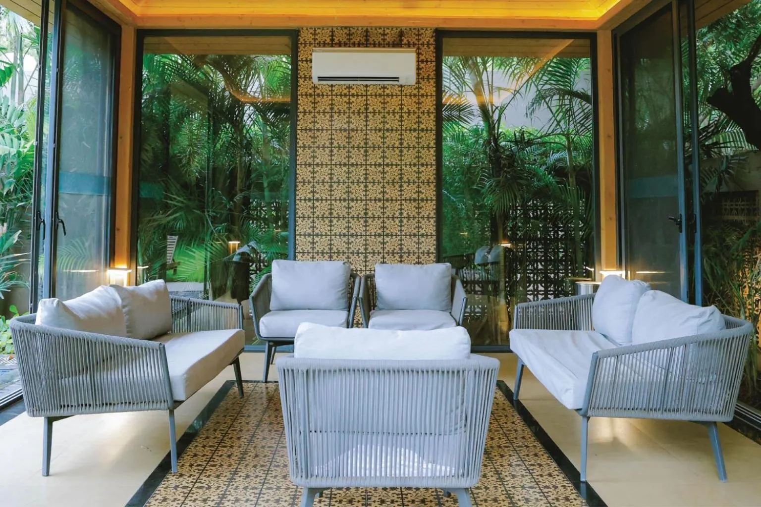 Day in Radisson Resort & Spa Kandla