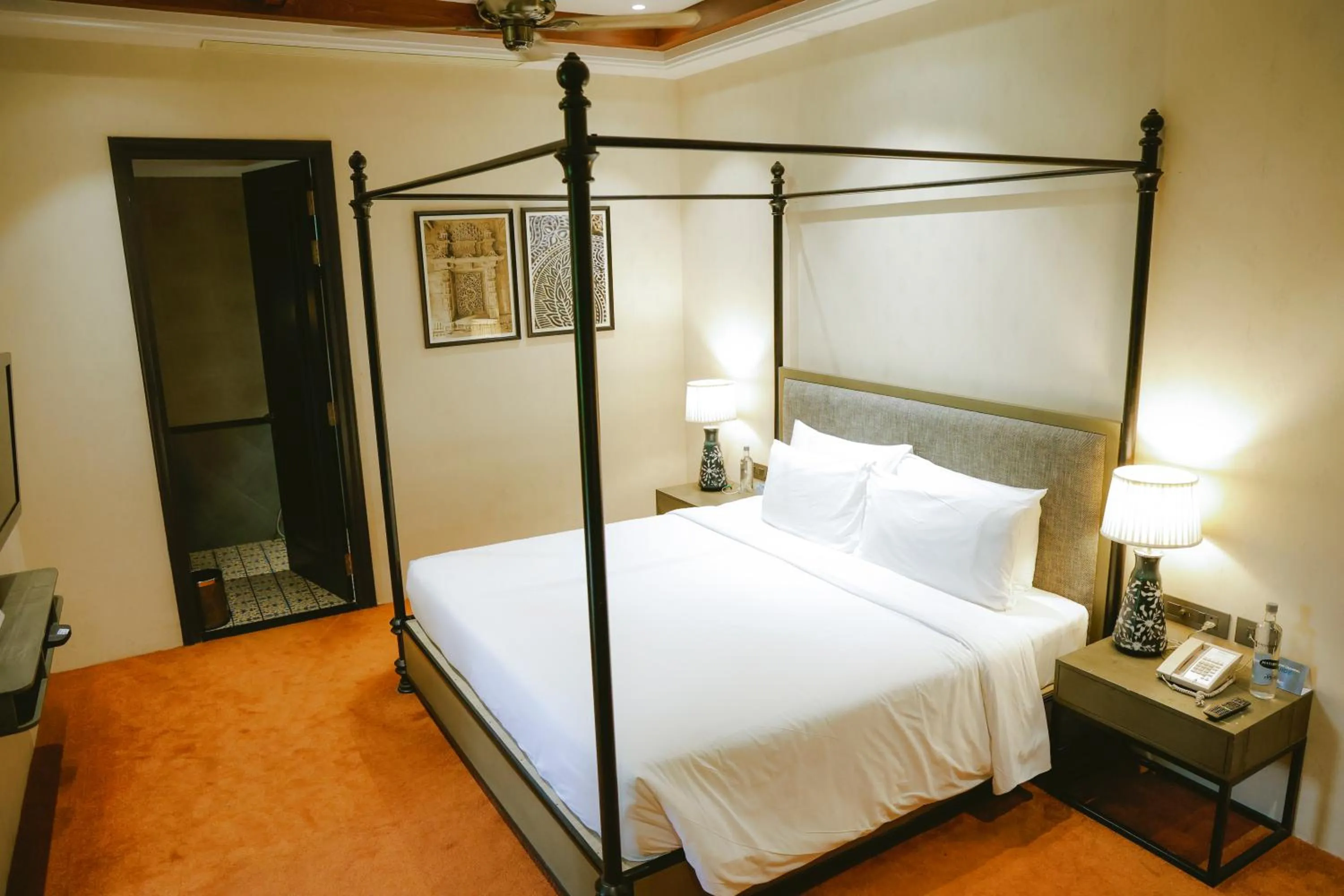 Bed in Radisson Resort & Spa Kandla