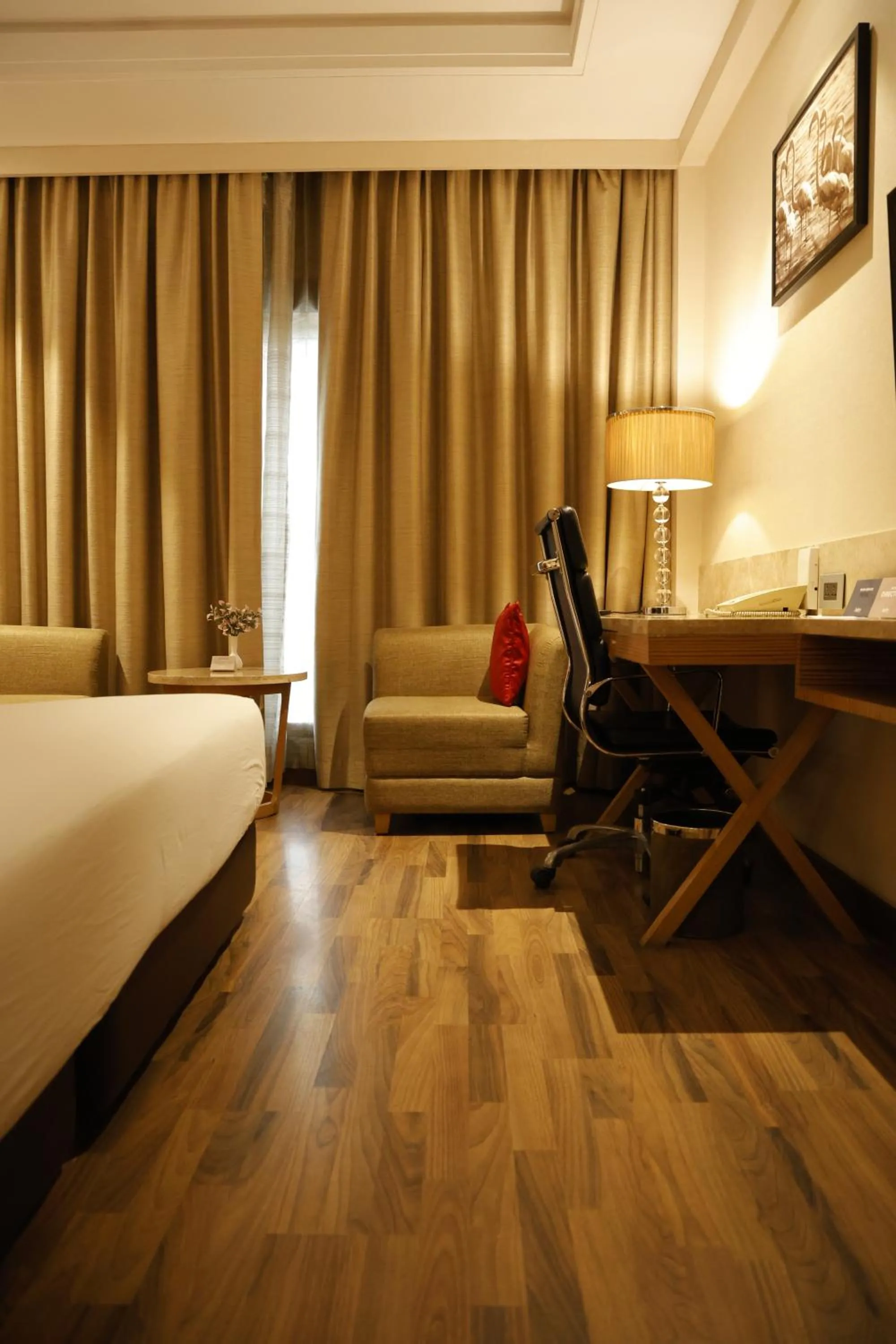 Bed in Radisson Resort & Spa Kandla