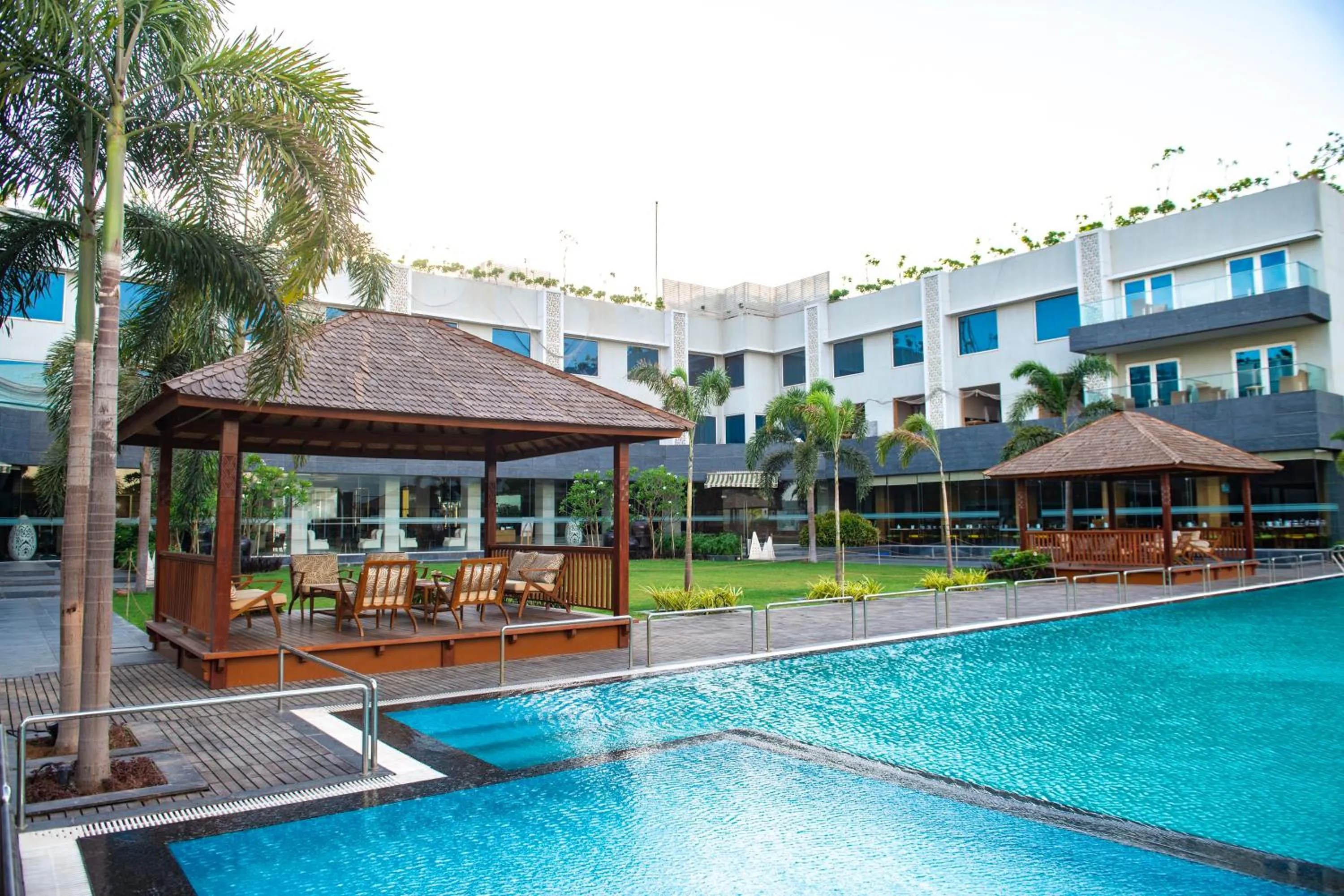 Swimming pool in Radisson Resort & Spa Kandla