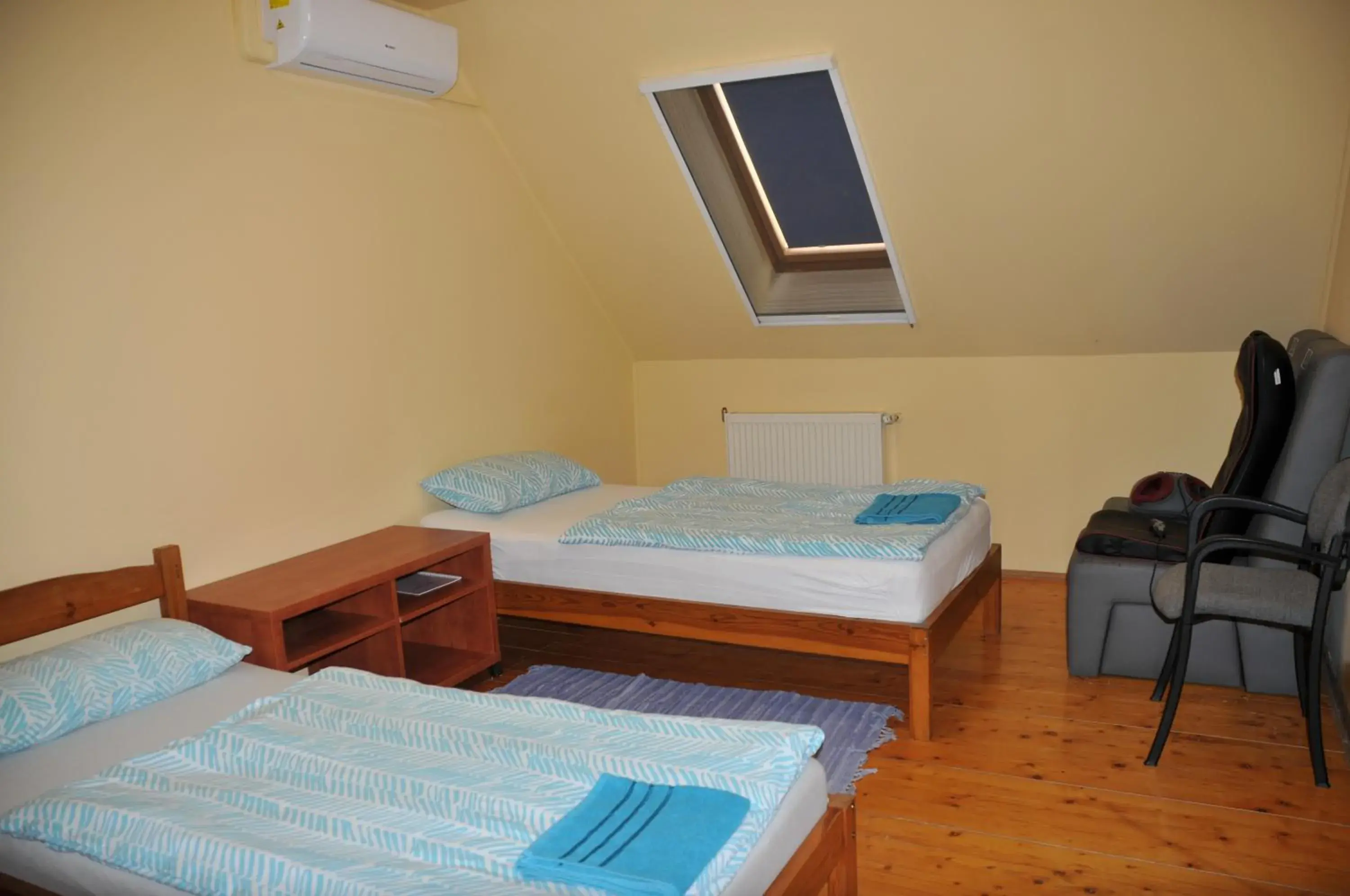 Standard Queen Room in Casa Napsugár Panzió Standard Queen Room in Casa Napsugár Panzió