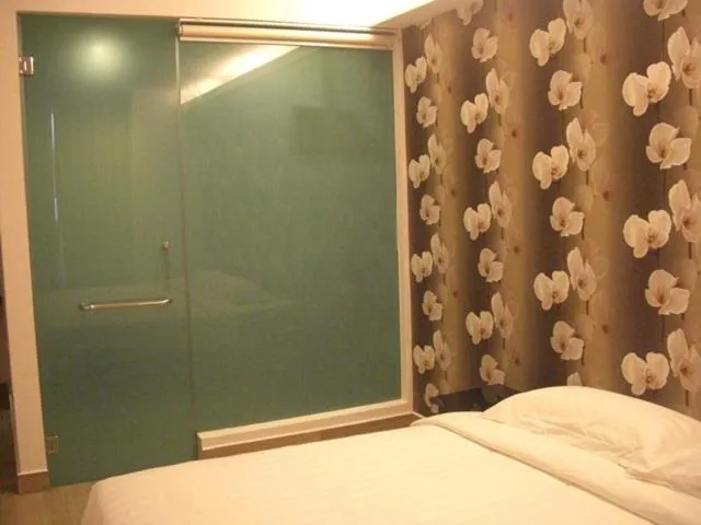 Bed in Marvelot Hotel