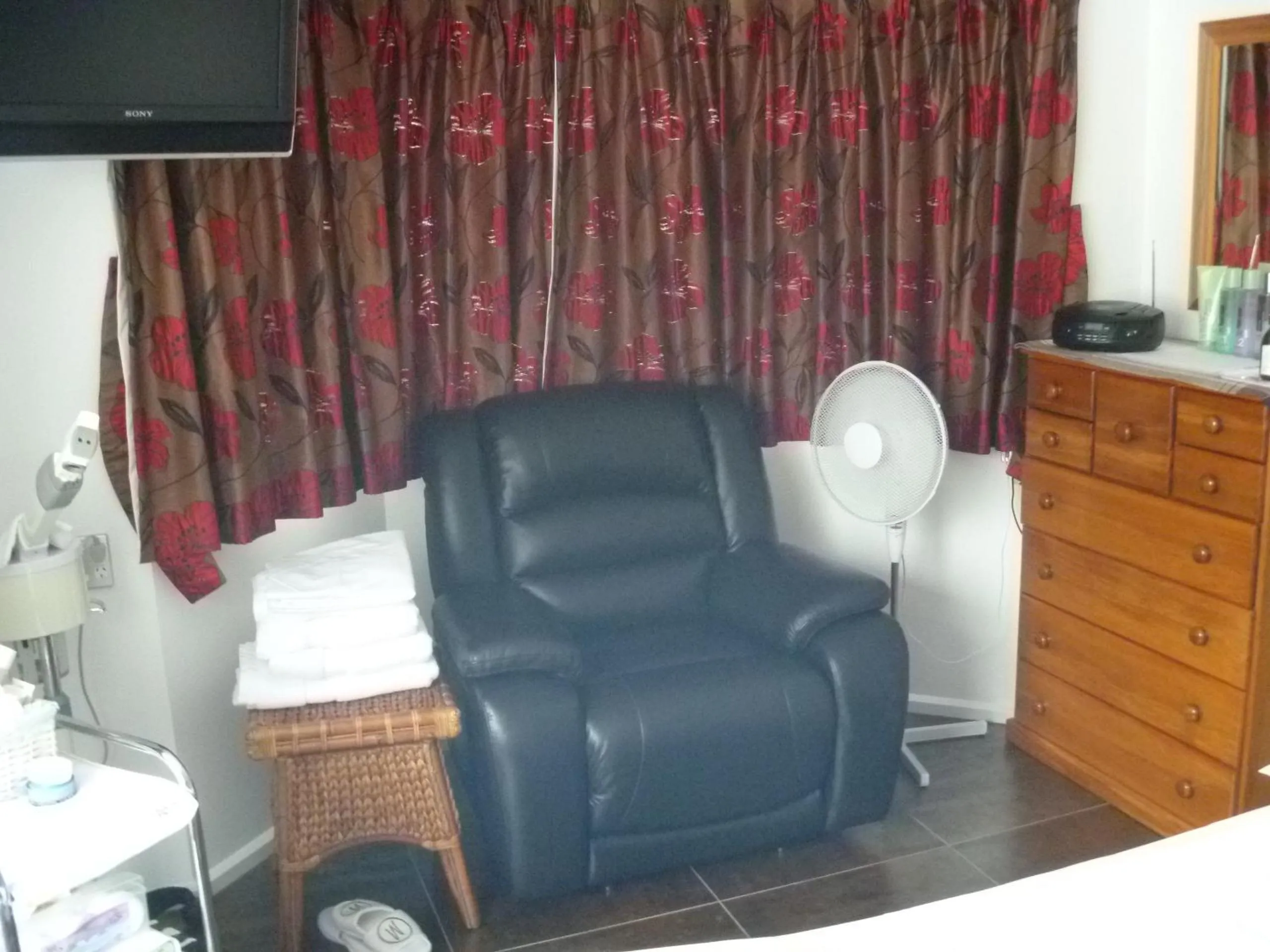 Seating area in At Parkland Place B&B