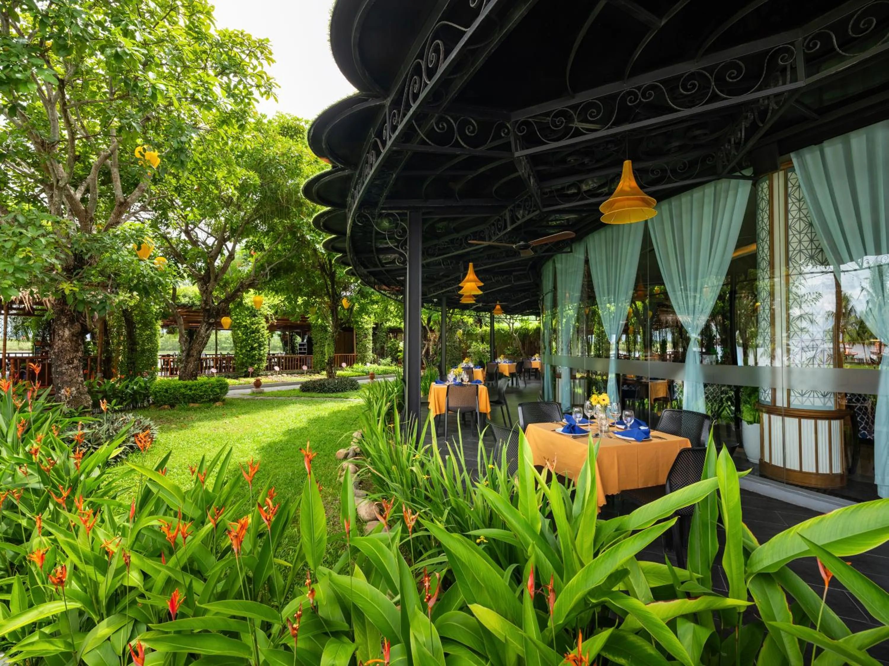 Restaurant/places to eat in Bel Marina Hoi An Resort