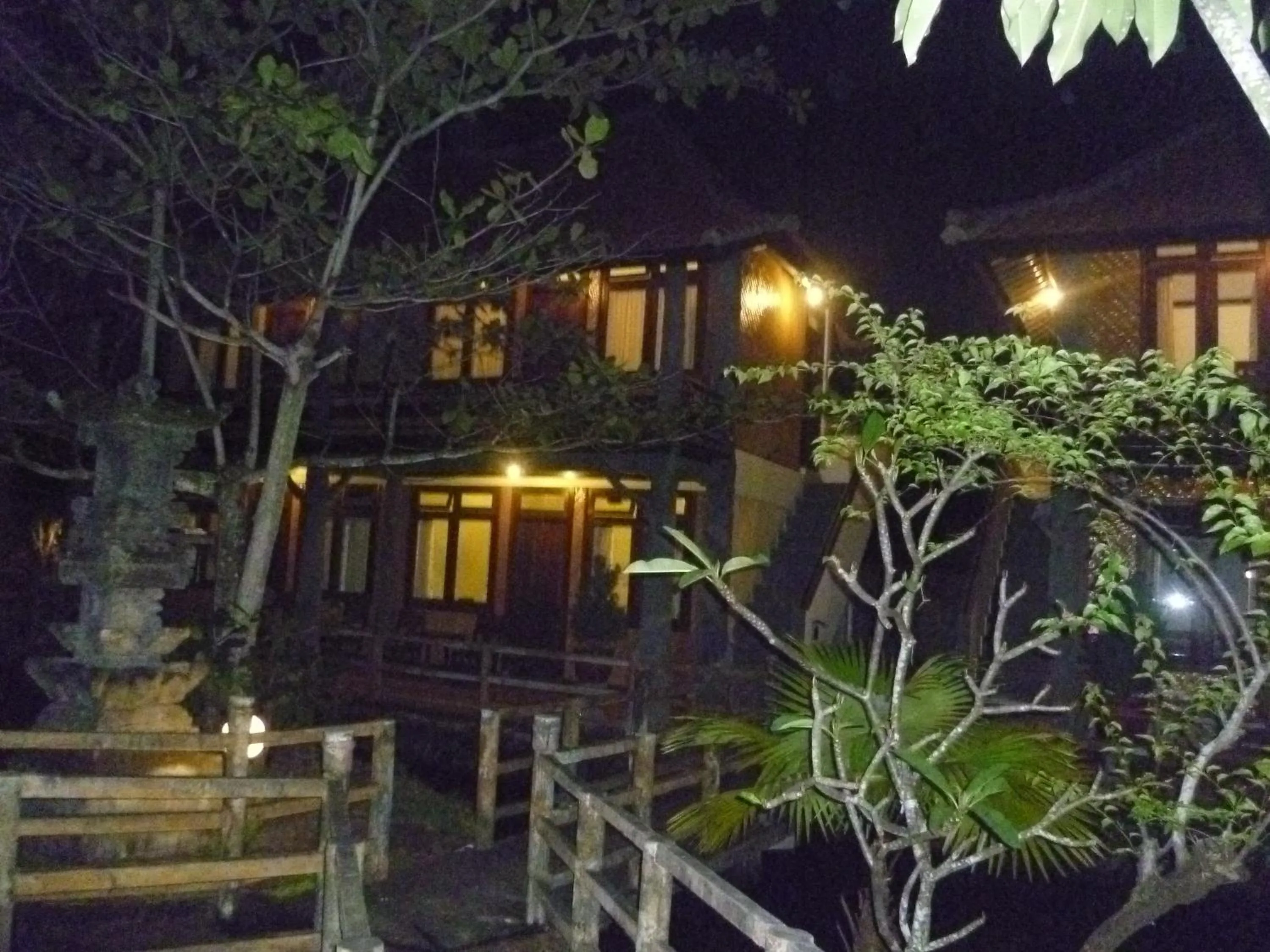 Area and facilities in Kangkung Cottages