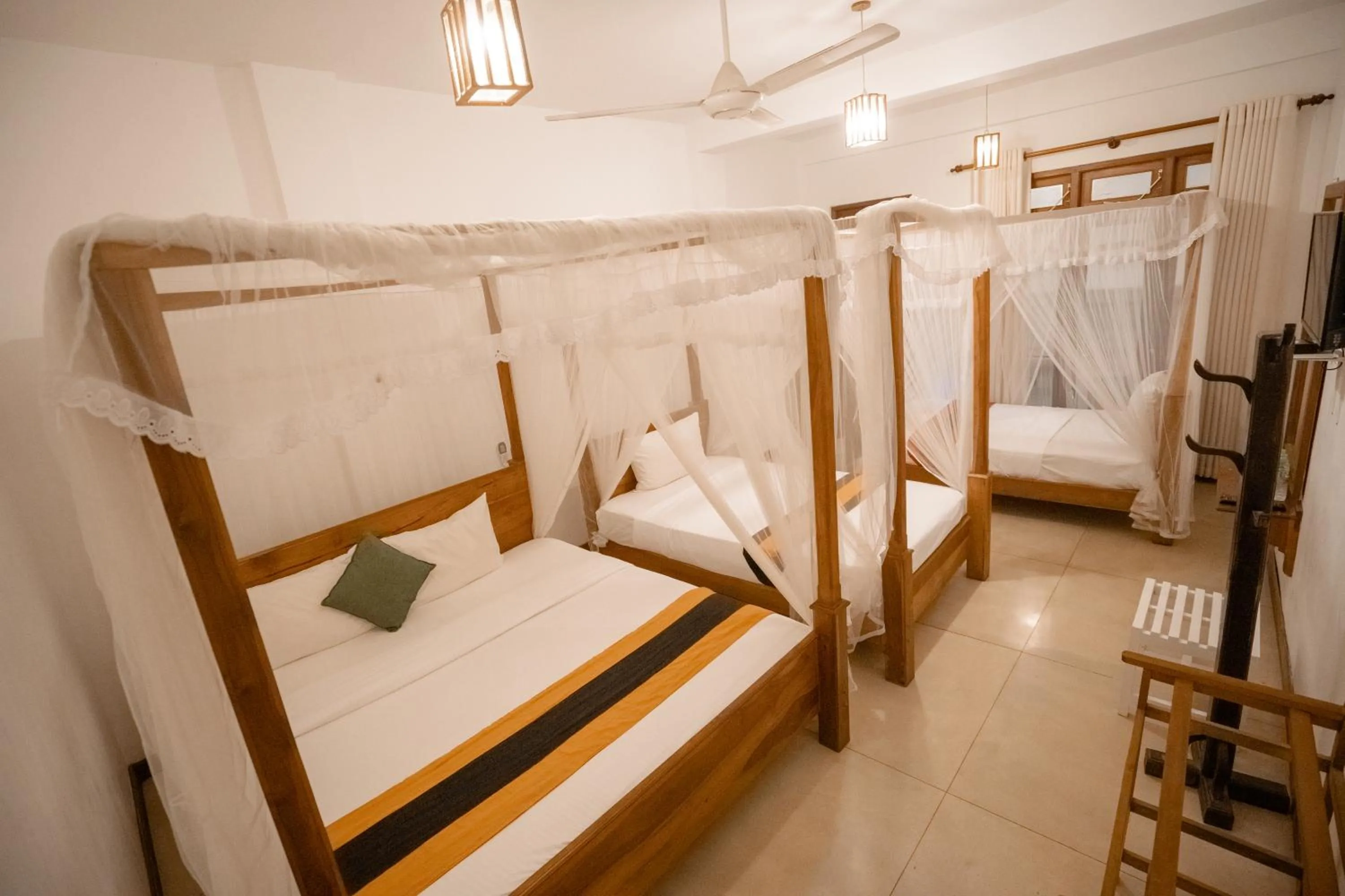 Bedroom, Bed in French Garden Kandy