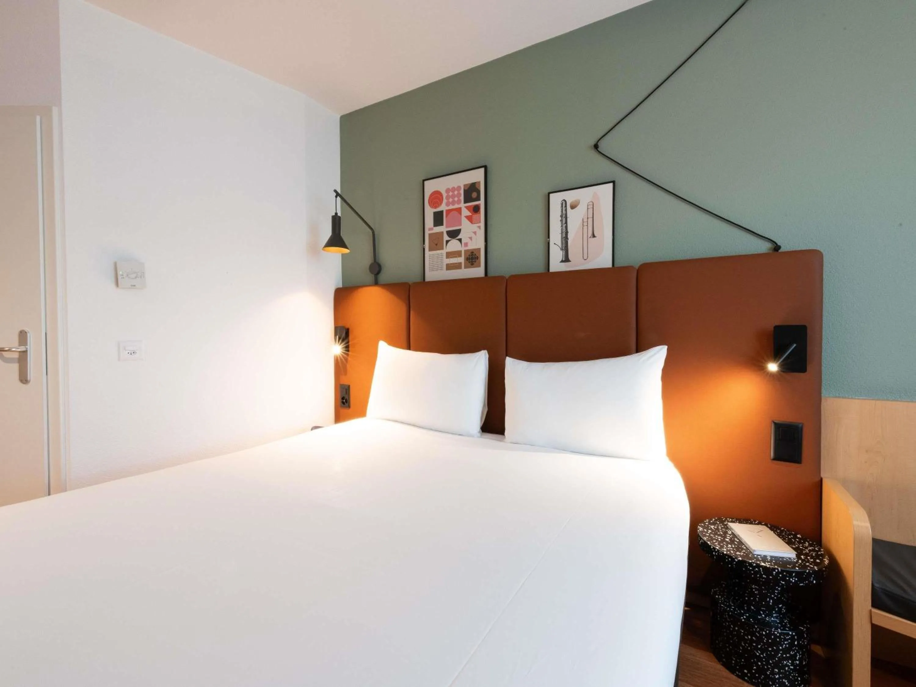 Bedroom, Bed in ibis Genève Centre Nations