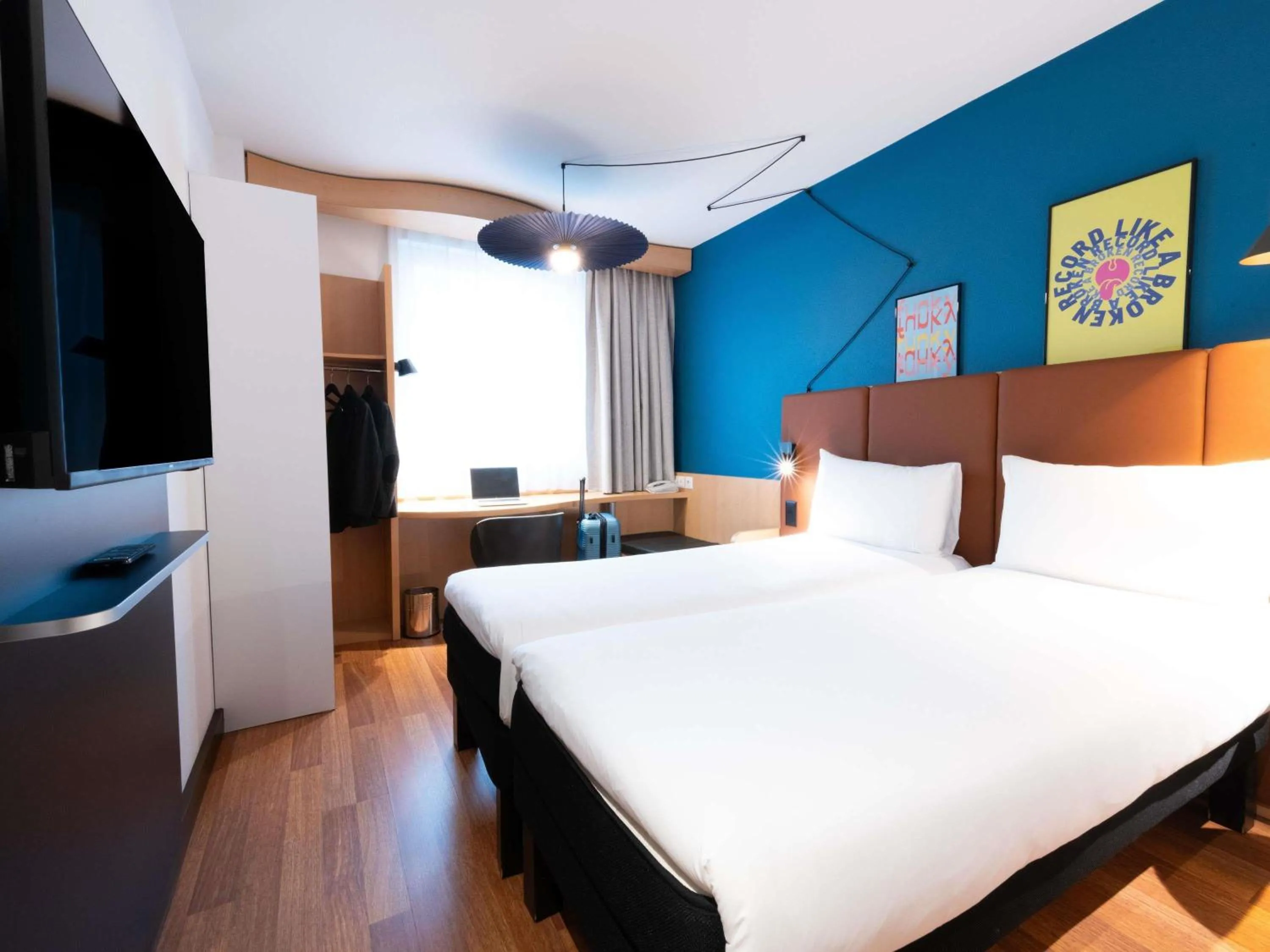 Bedroom, Bed in ibis Genève Centre Nations