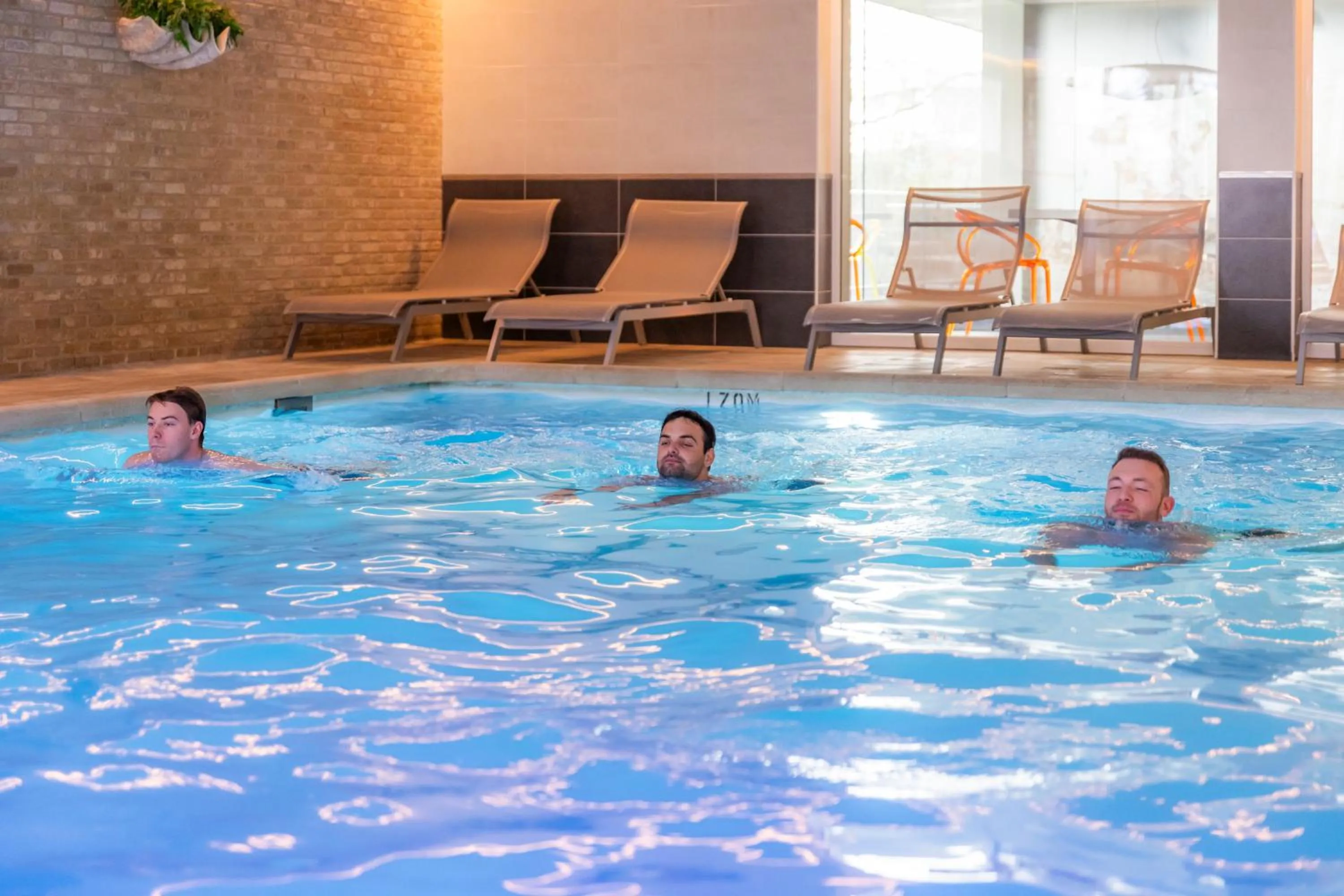 Swimming pool in Hotel Donny