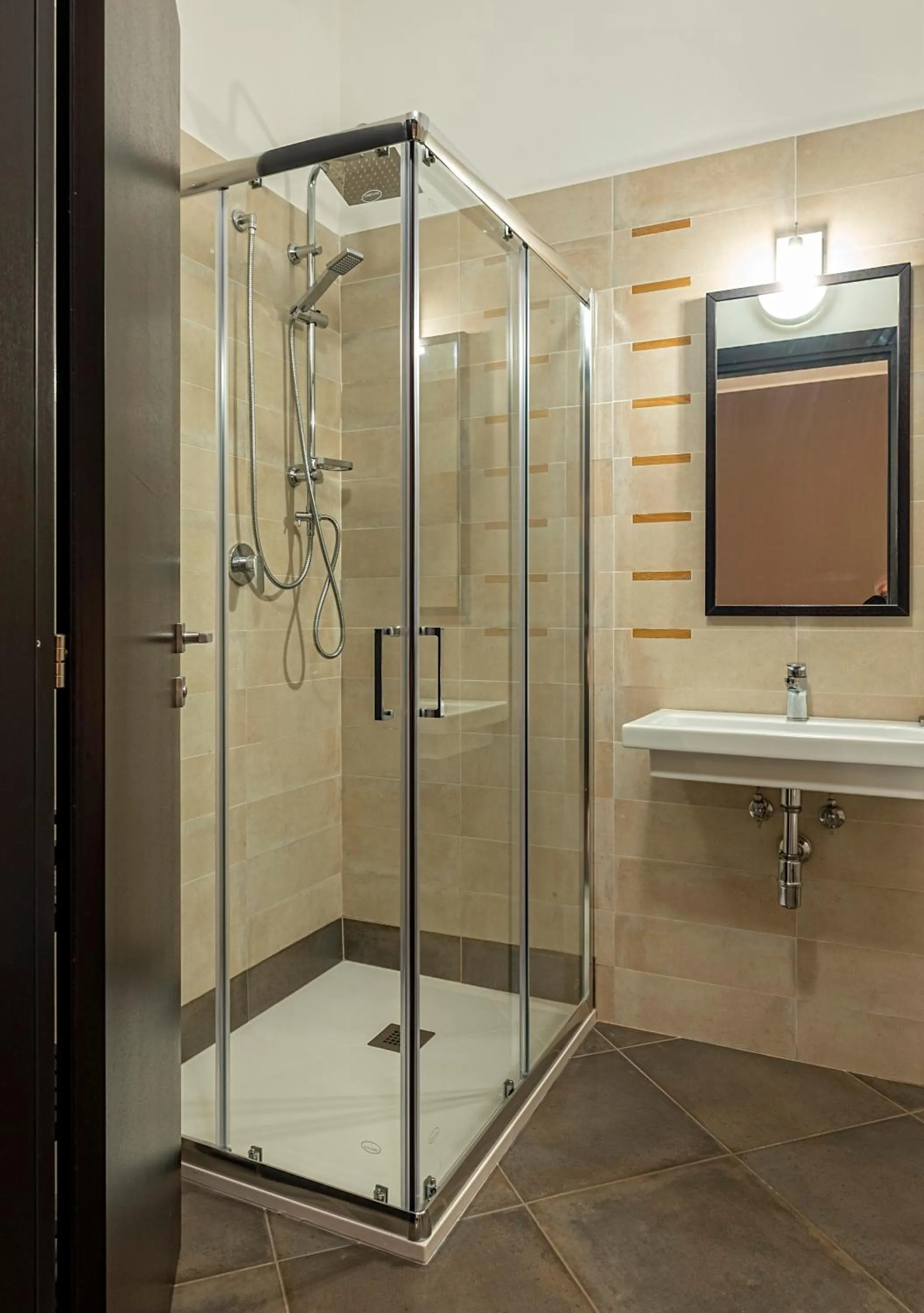 Shower in Il Castagneto Hotel