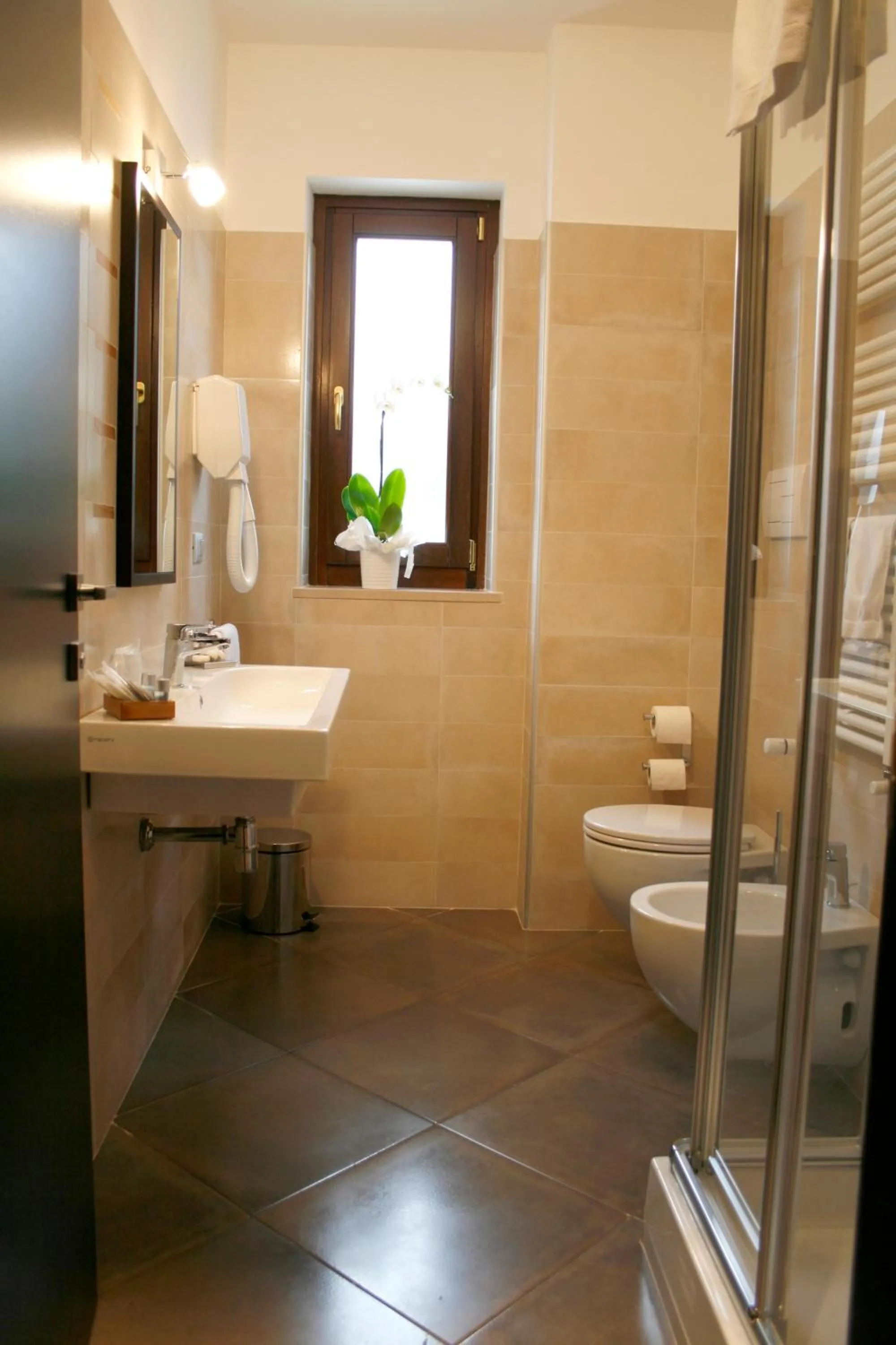 Shower in Il Castagneto Hotel