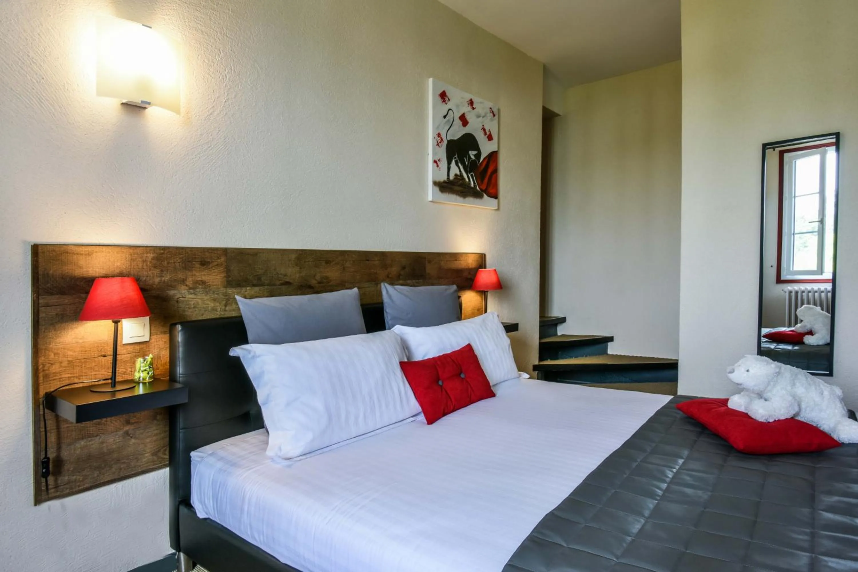 Bed in Hôtel Auberge l'Estanquet