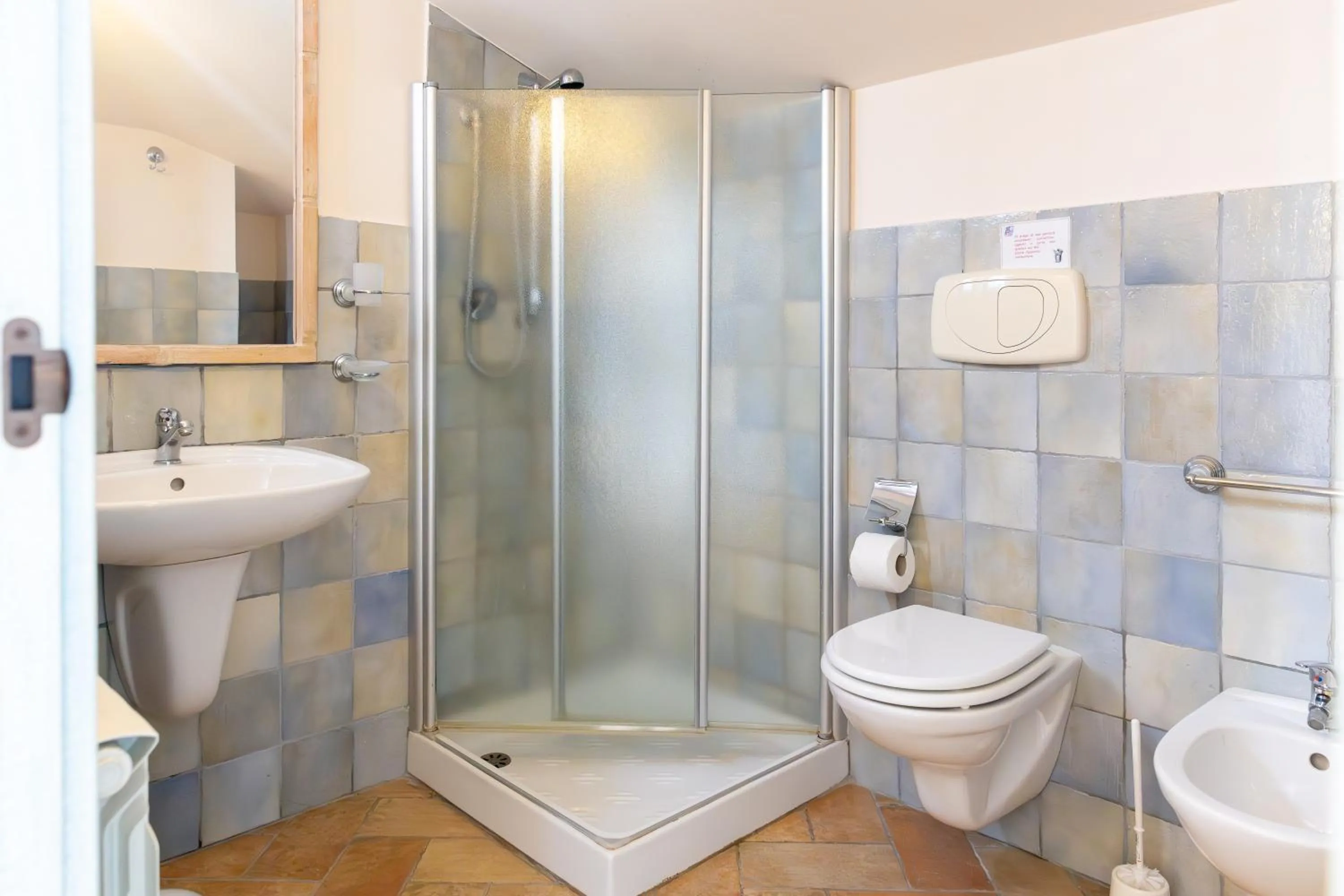 Shower in Casale del Conero