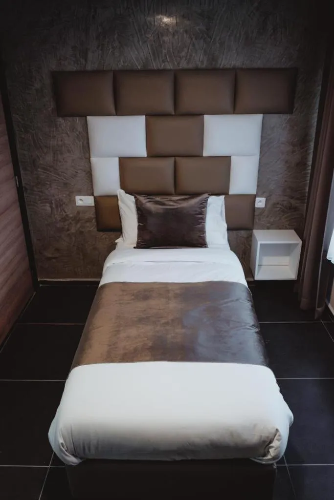 Activities, Bed in Hôtel onyx expo