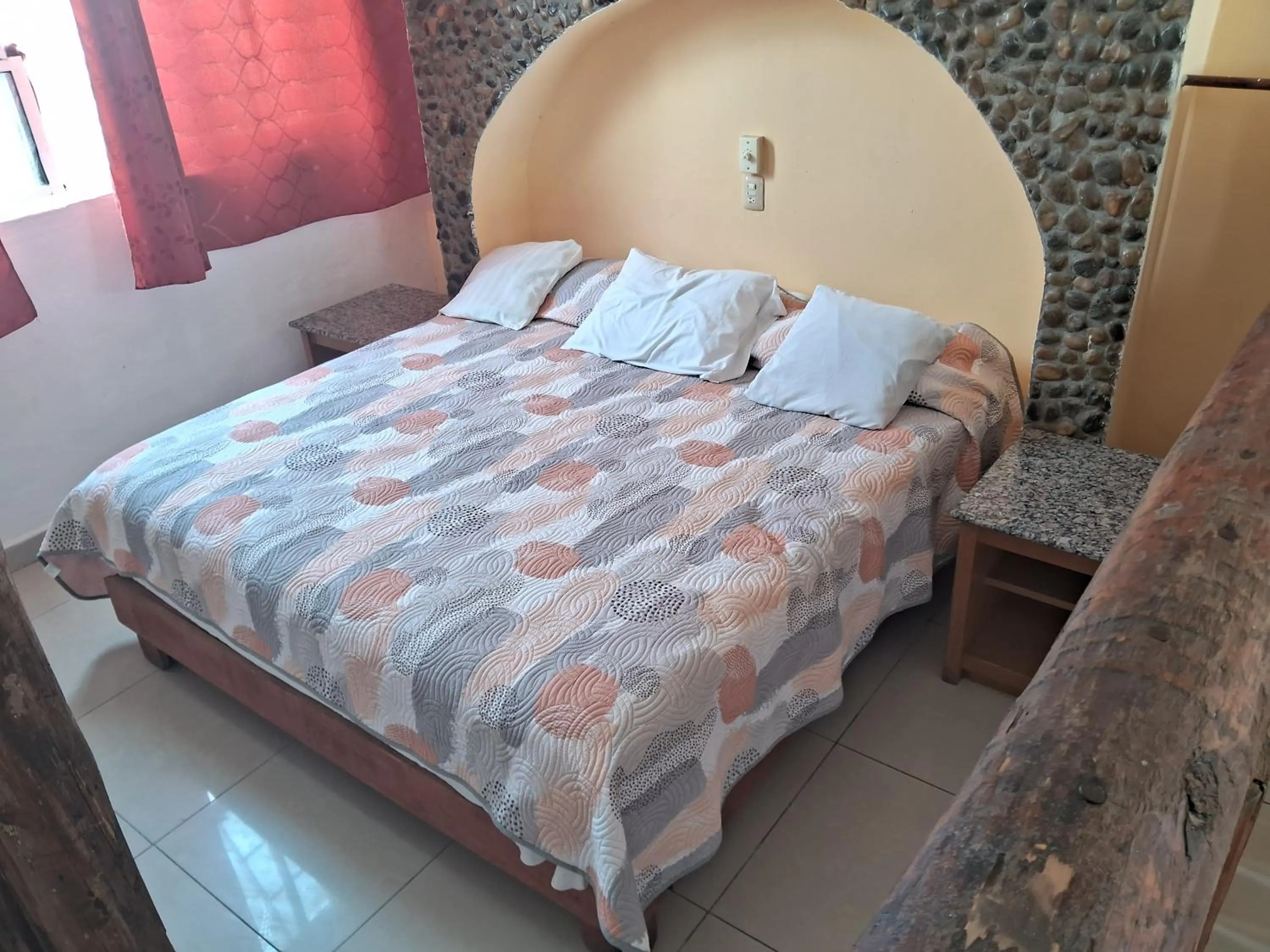 Bed in Hotel Villas del Rey