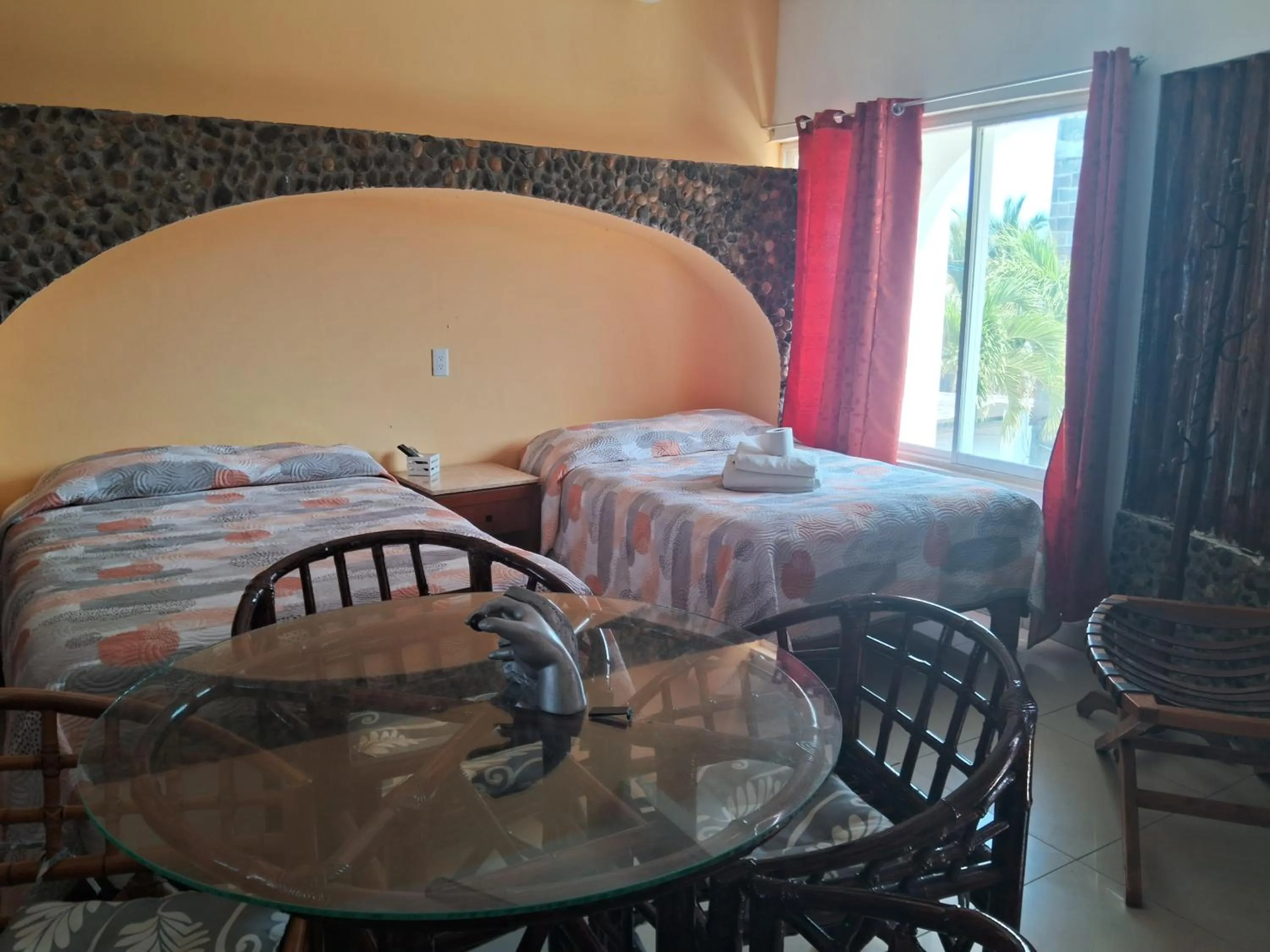 Bed in Hotel Villas del Rey