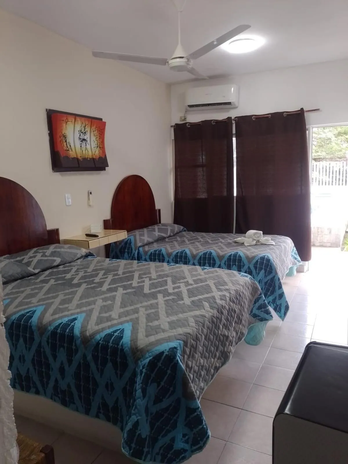 Bed in Hotel Villas del Rey