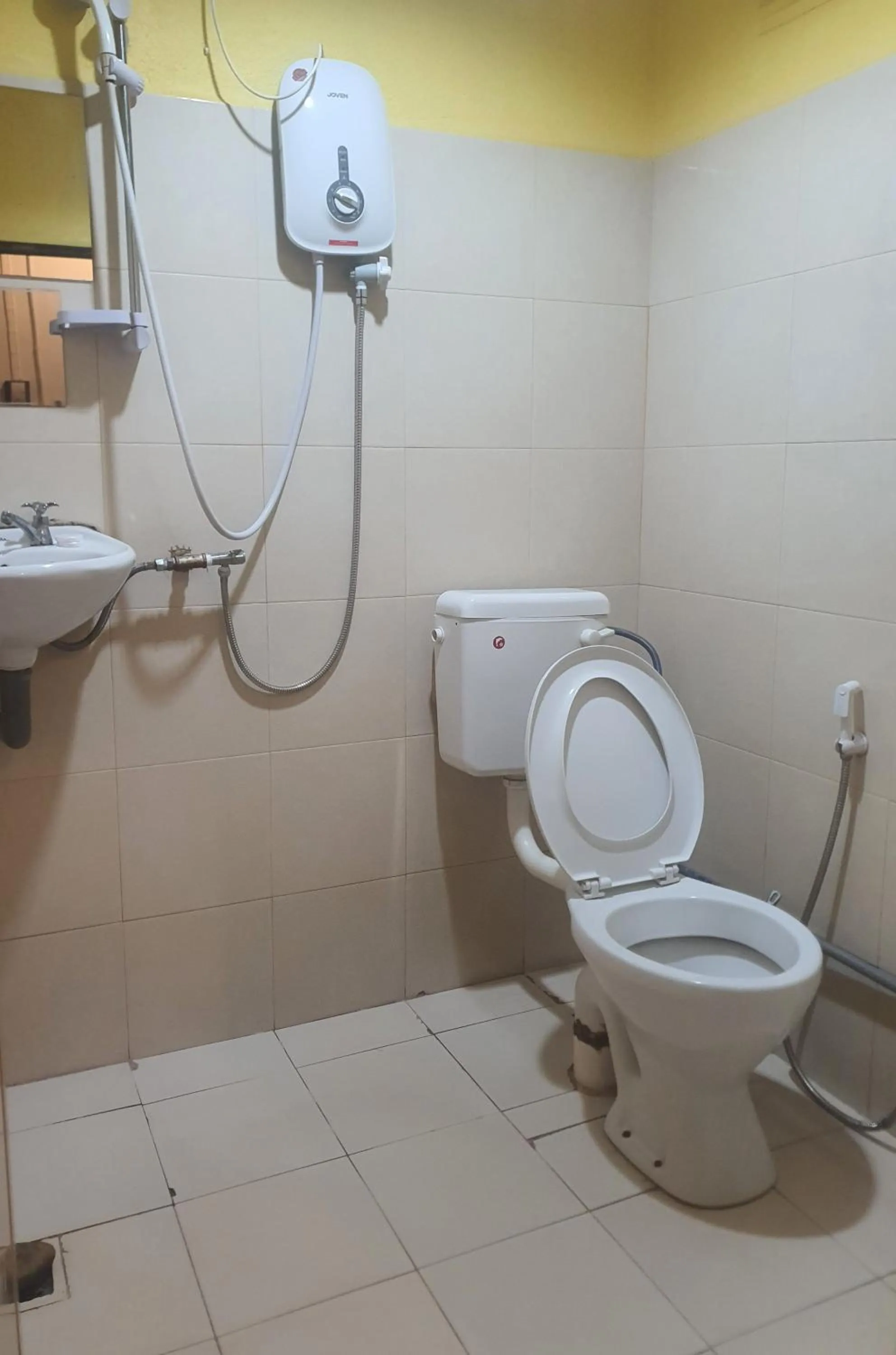 Toilet in THE COTTAGE LANGKAWI