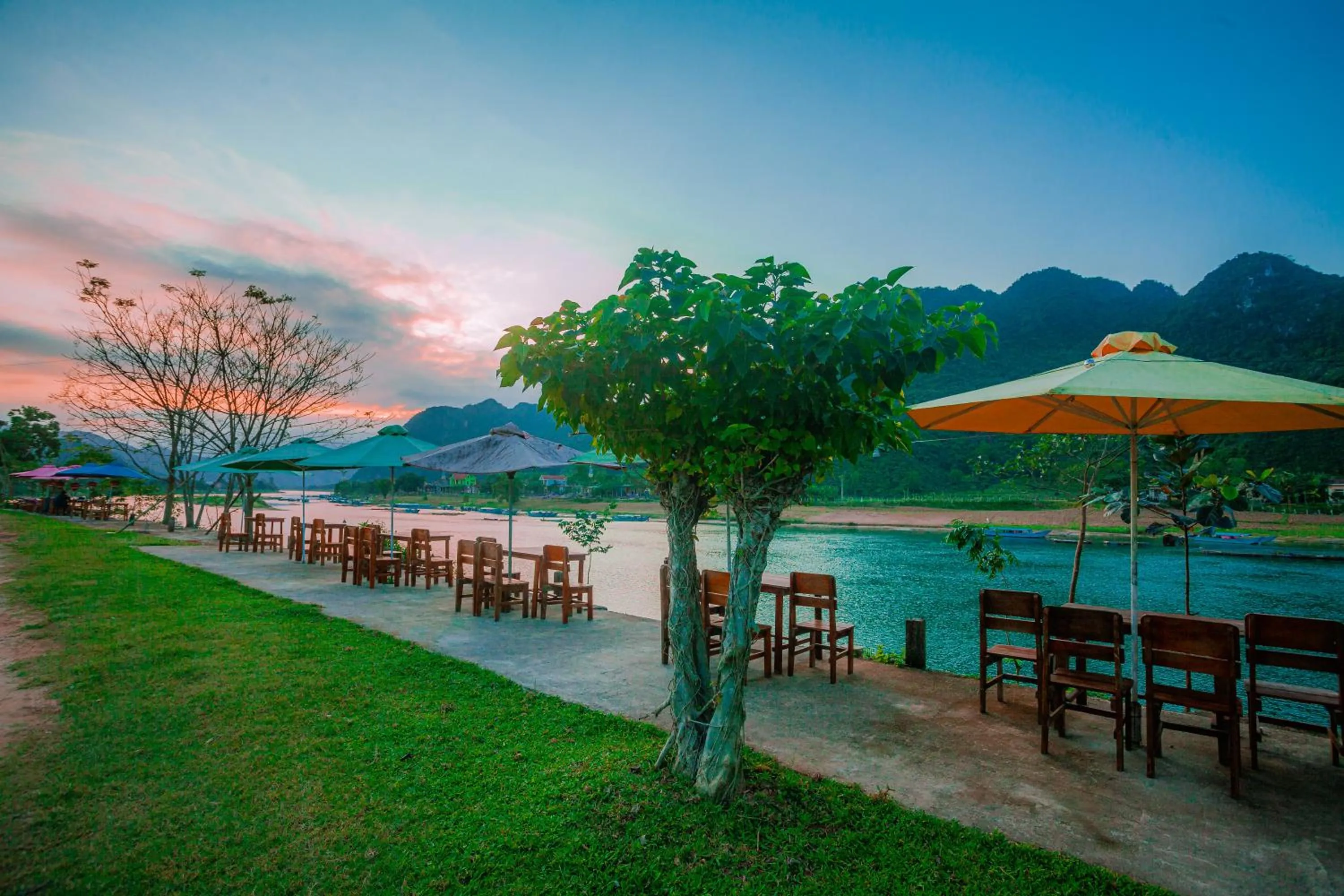 River view in Lucky Homes