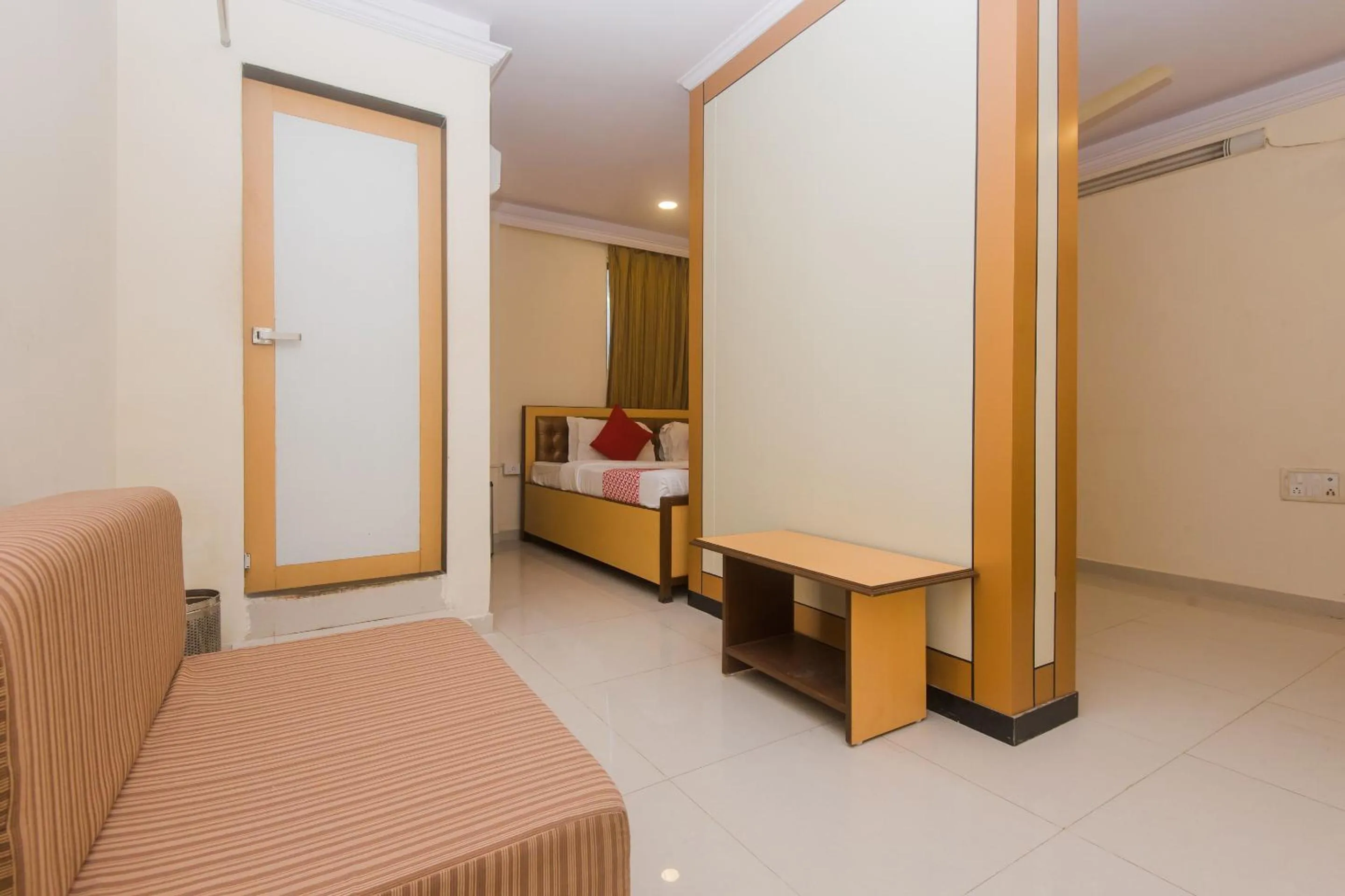 Bedroom, Bed in Capital O Orbit Inn Near Infiniti Mall