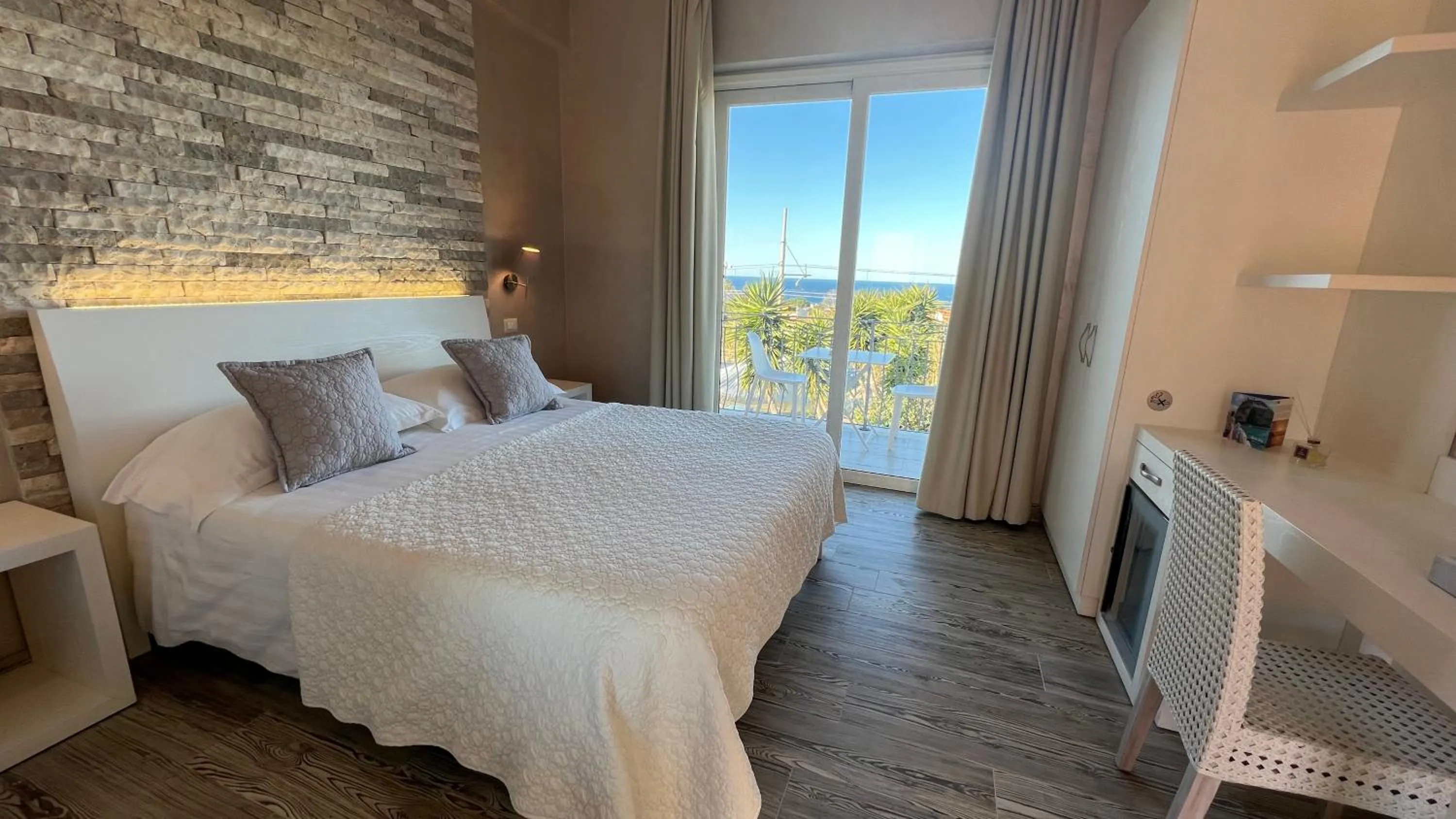 Photo of the whole room, Bed in Borgo di Santa Barbara