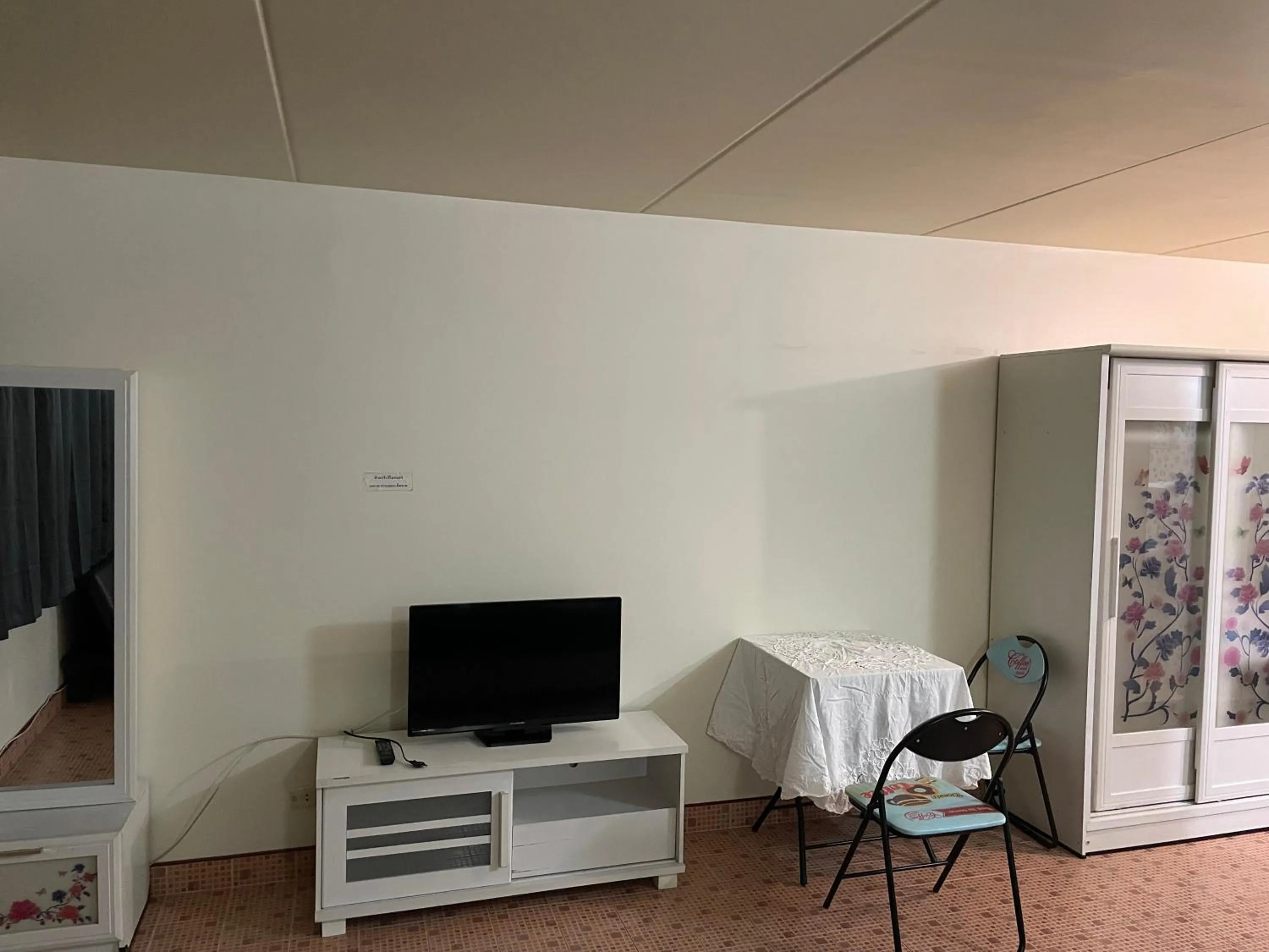 Photo of the whole room in Dailyroom C3,C4by Anna