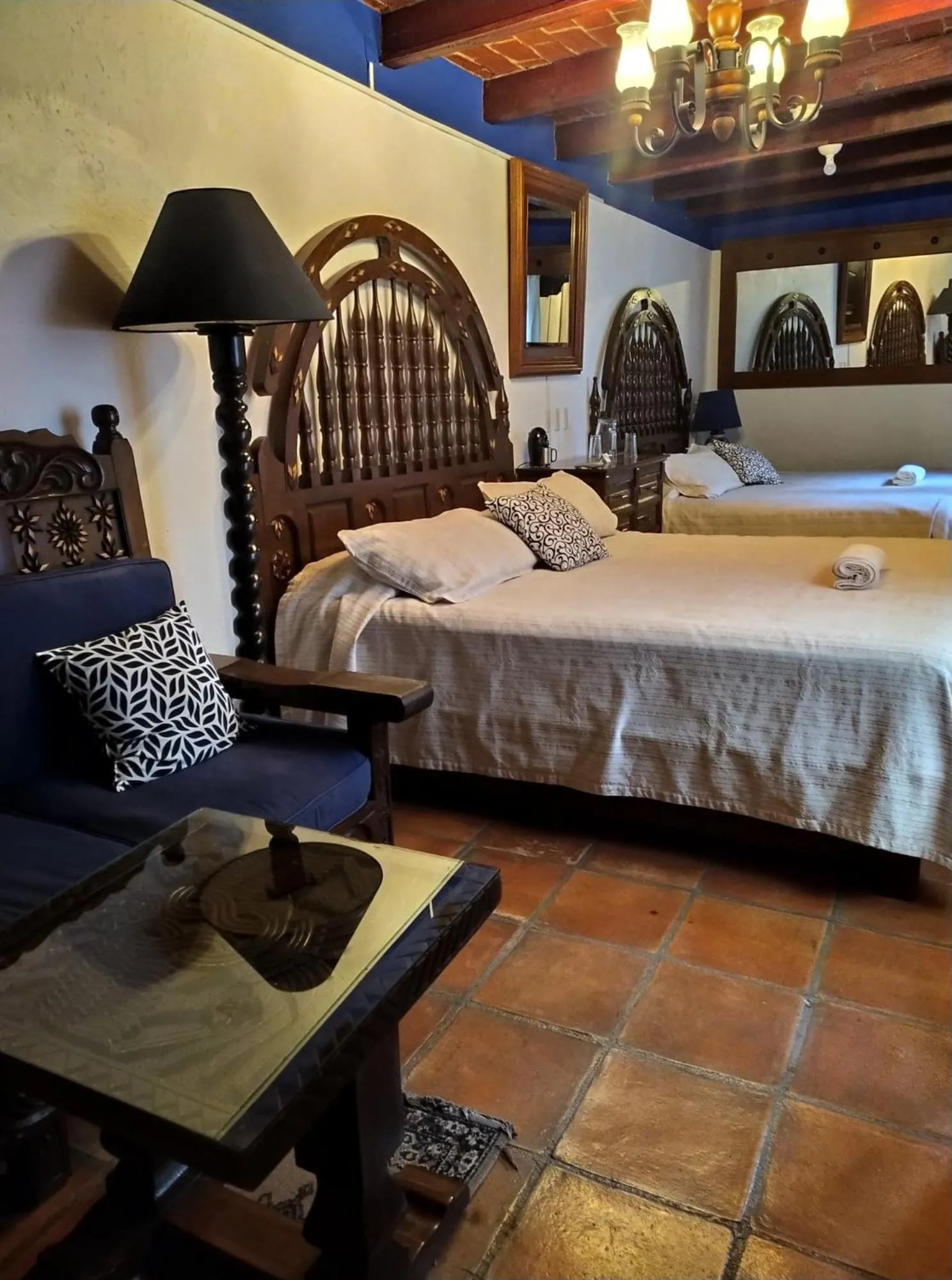 Photo of the whole room, Bed in Casa Azul