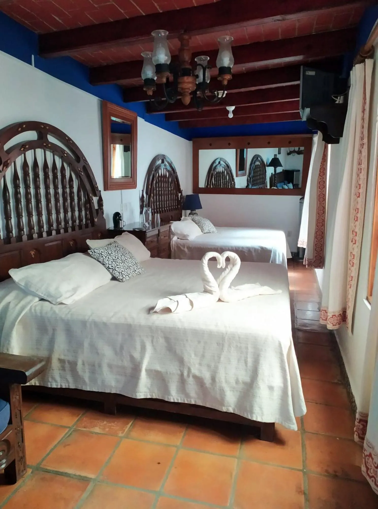 Photo of the whole room, Bed in Casa Azul