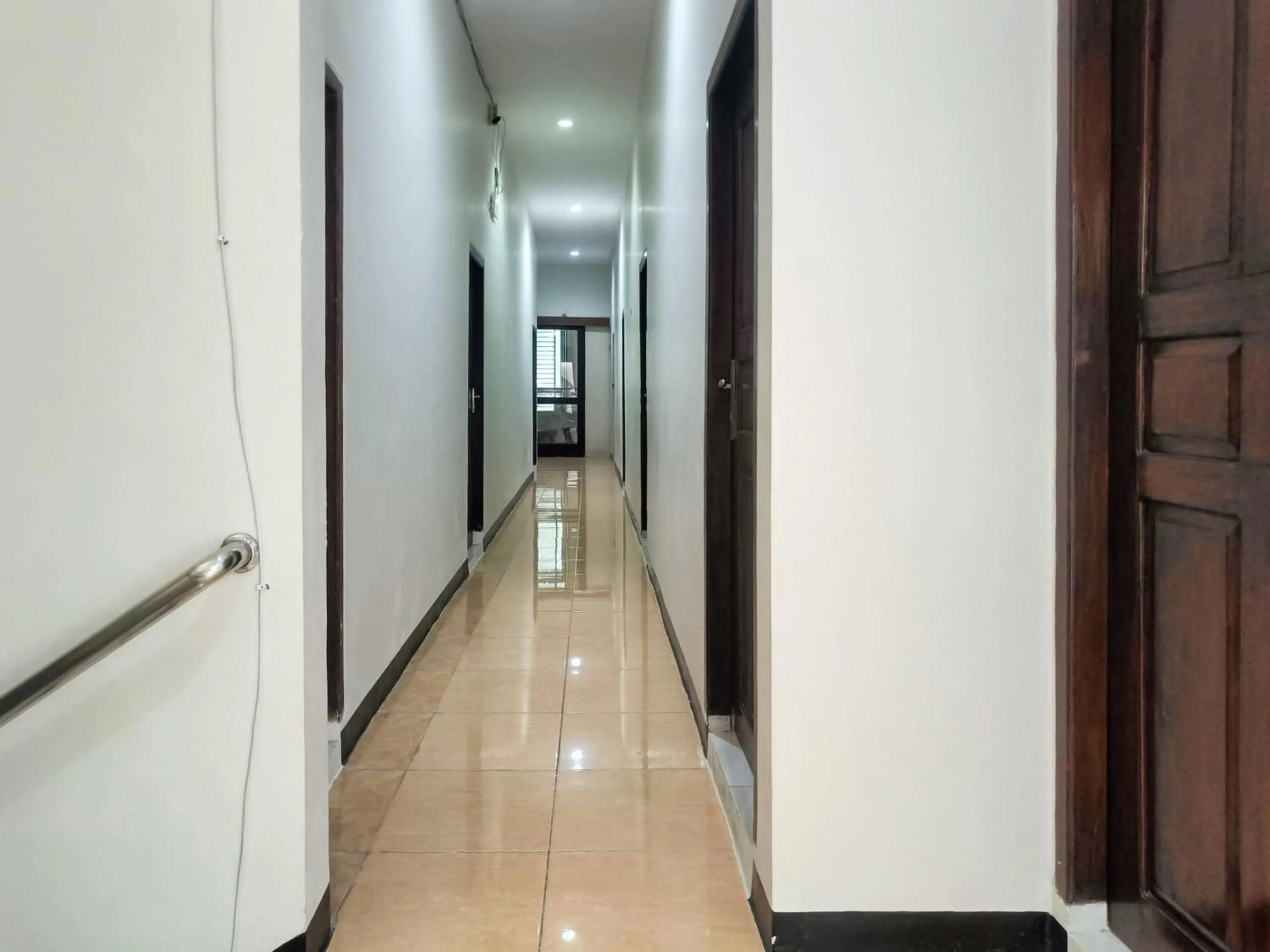 Property building in Hotel Prisma Mitra RedDoorz