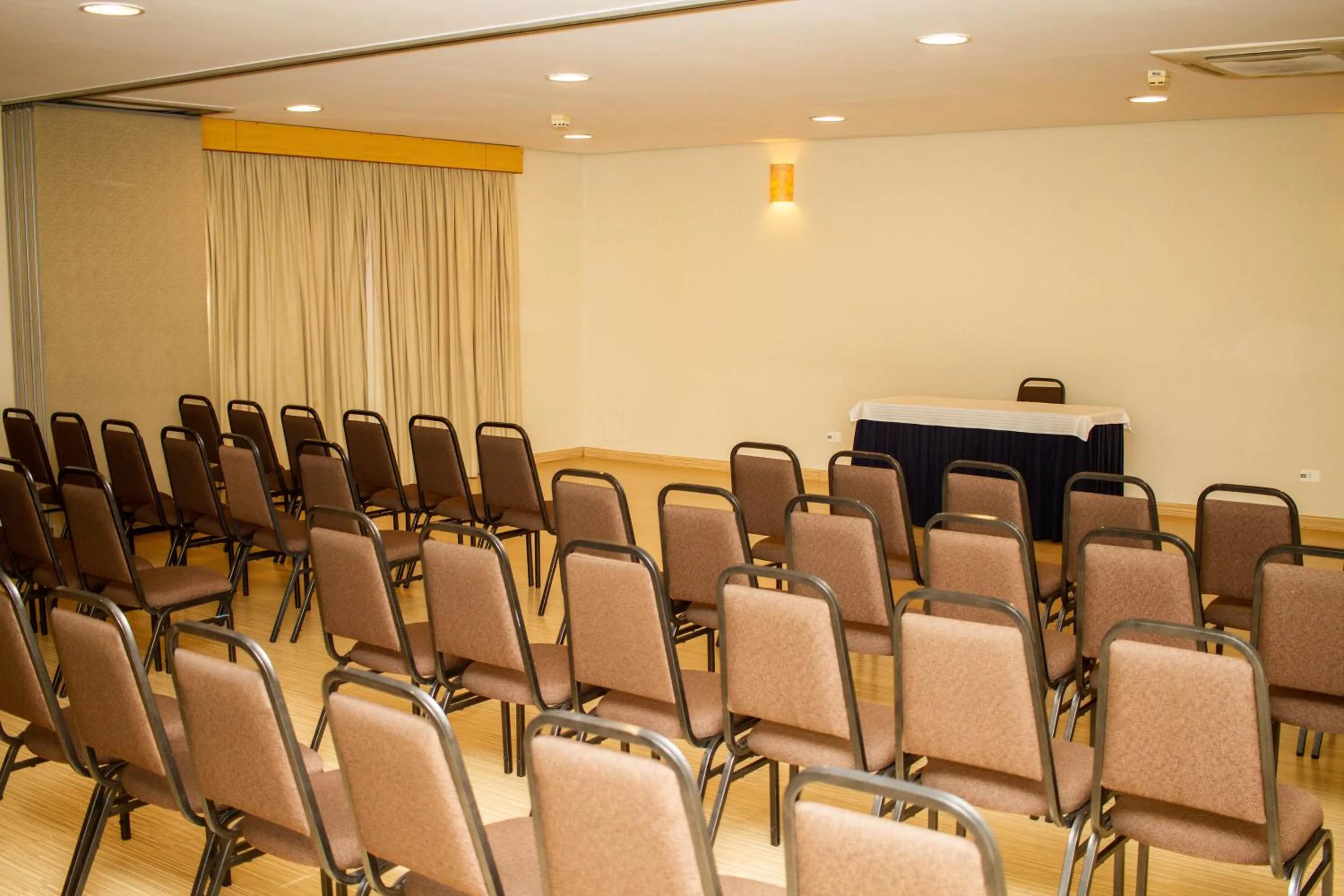 Meeting/conference room in Gandini Hotel
