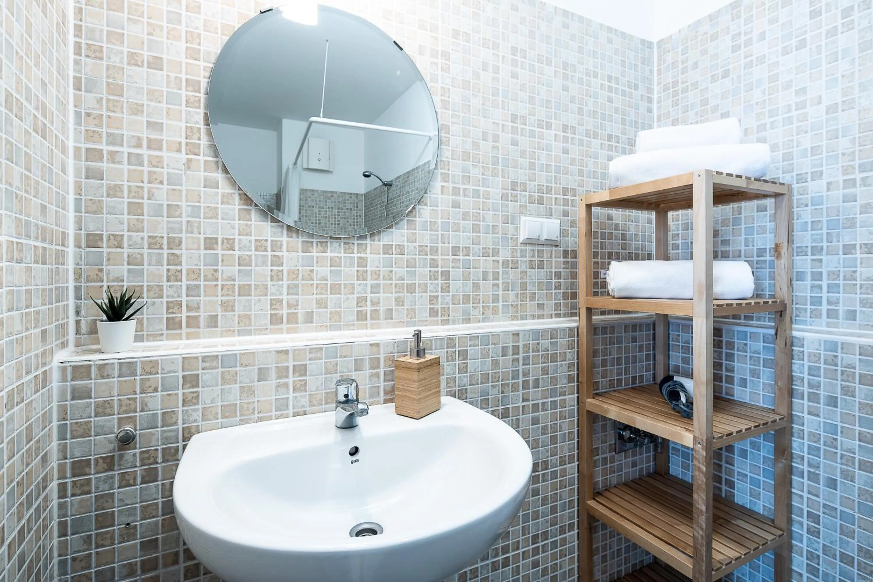 Bathroom in Vagabond Downtown