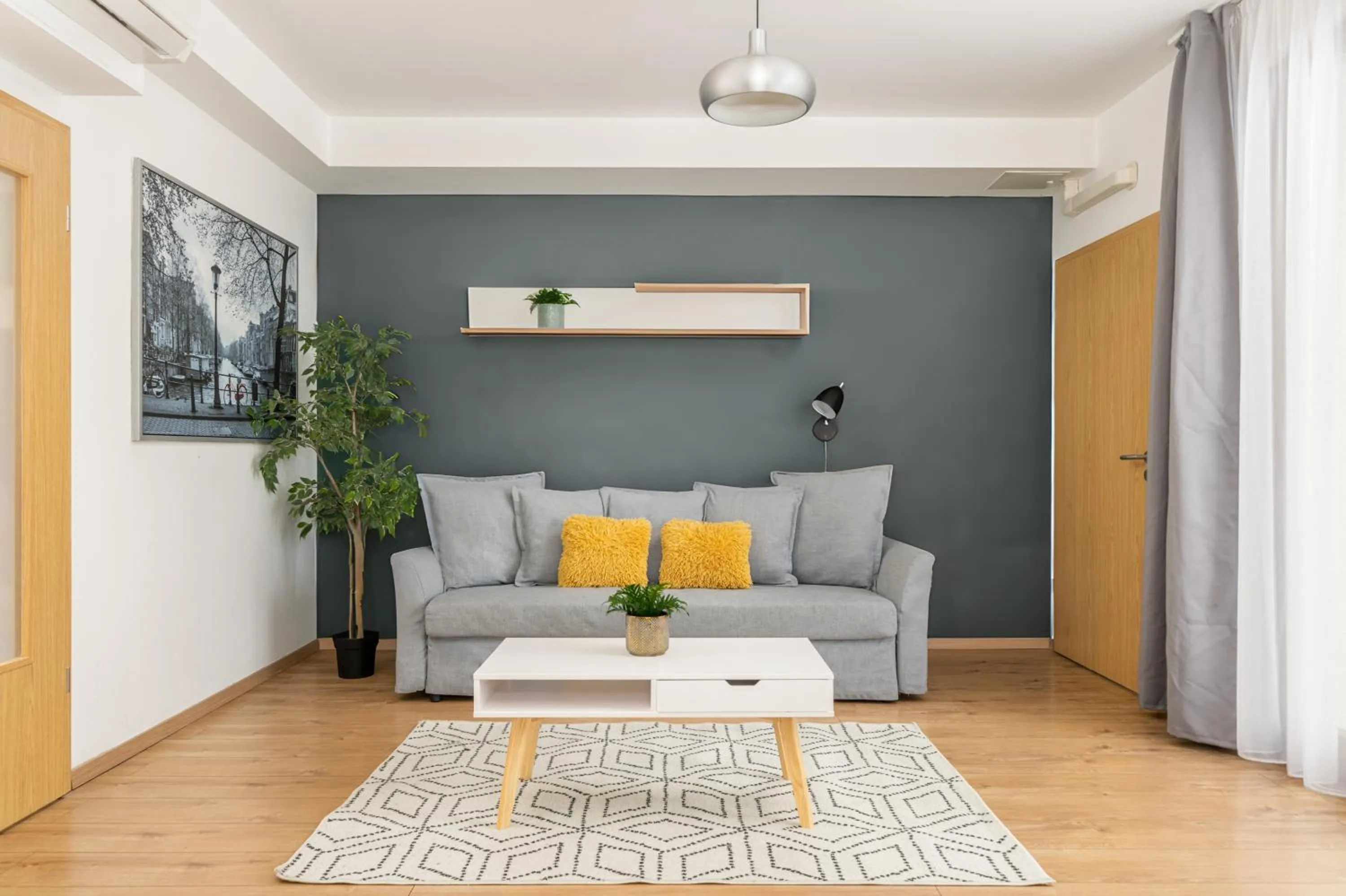 Living room in Vagabond Downtown