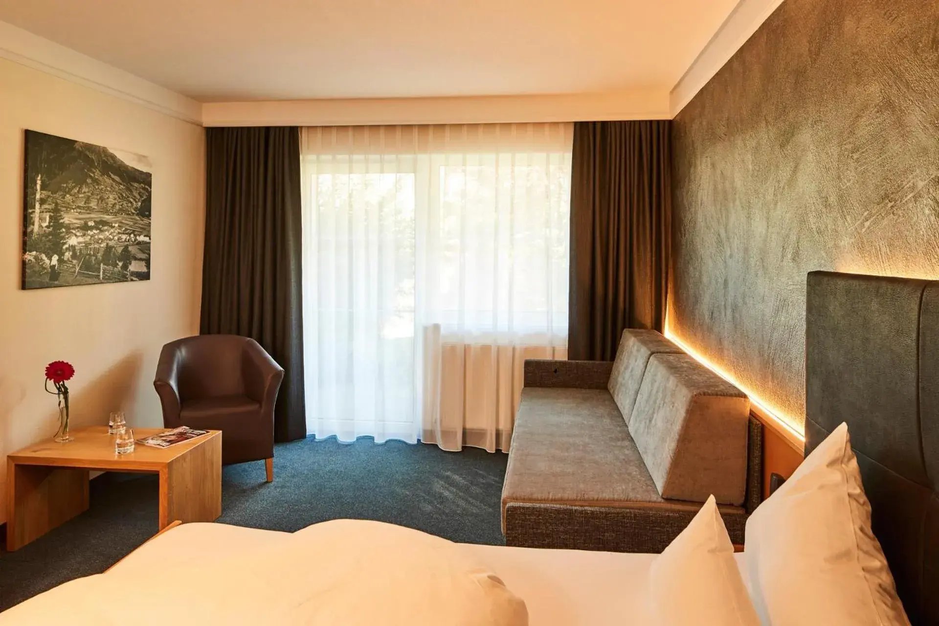 Doppelzimmer mit Bergblick - single occupancy in Hotel Post Doppelzimmer mit Bergblick - single occupancy in Hotel Post