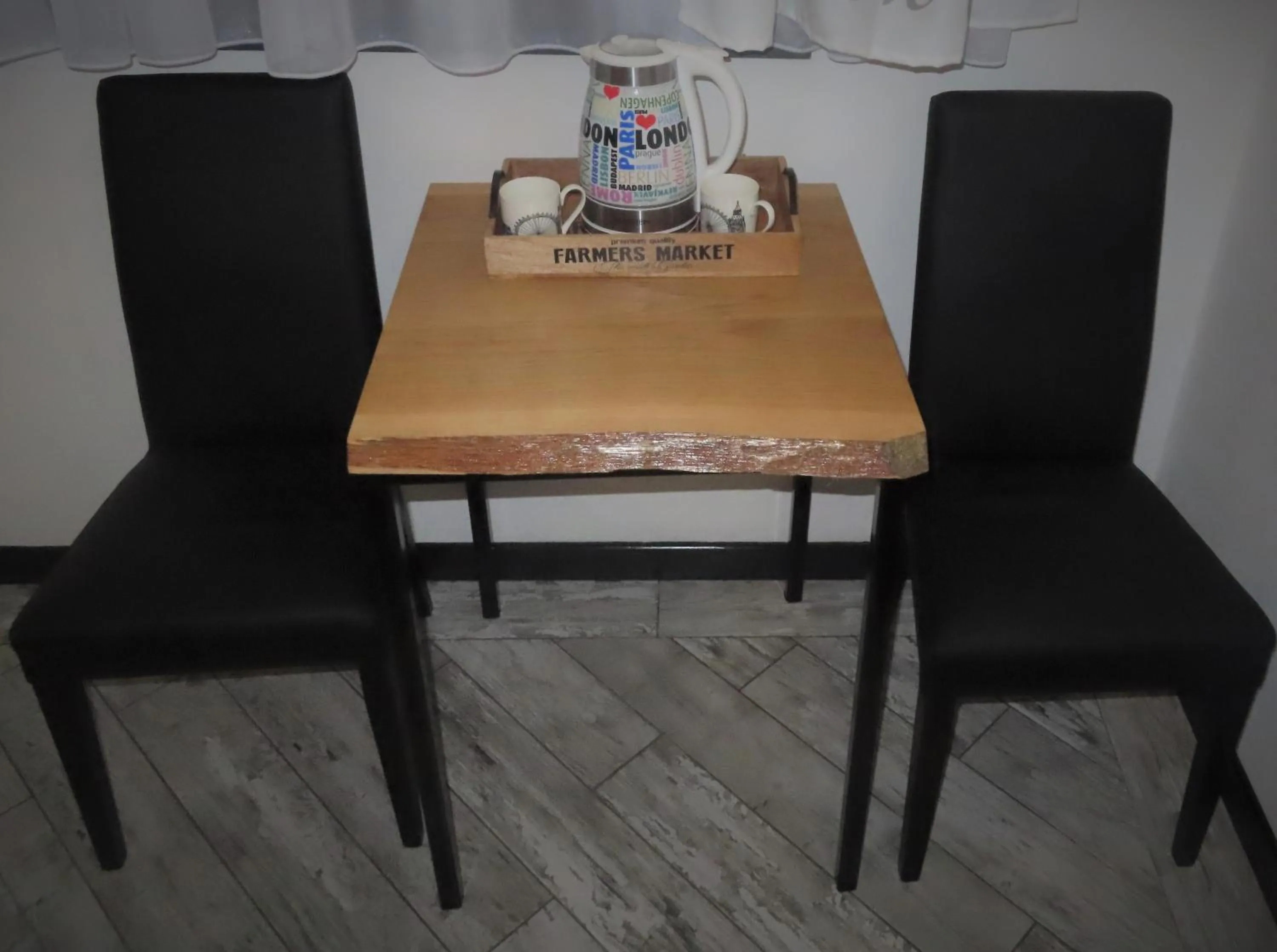 Coffee/tea facilities in AMICI Holiday B&B di Bielak Aneta Izabela