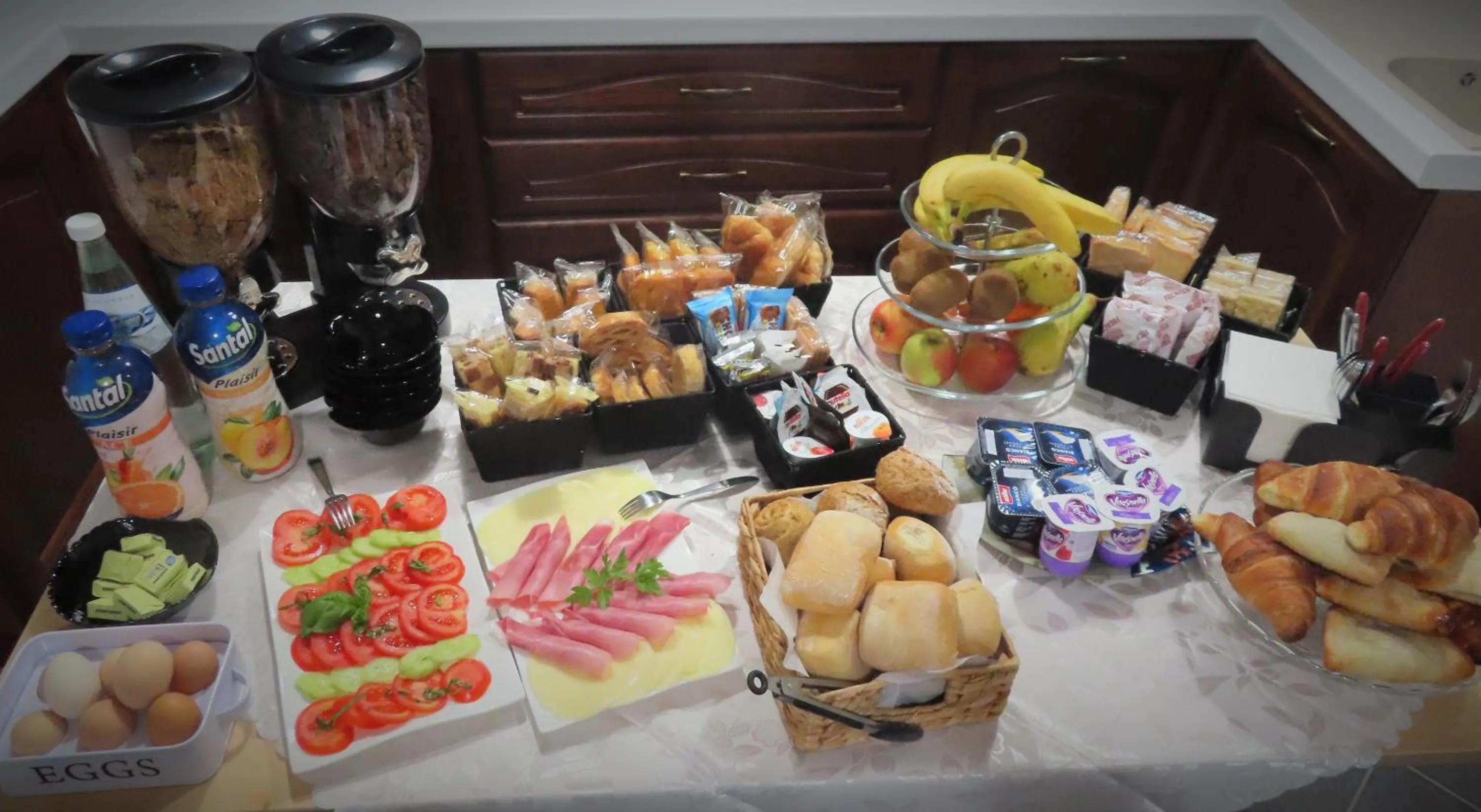 Buffet breakfast in AMICI Holiday B&B di Bielak Aneta Izabela