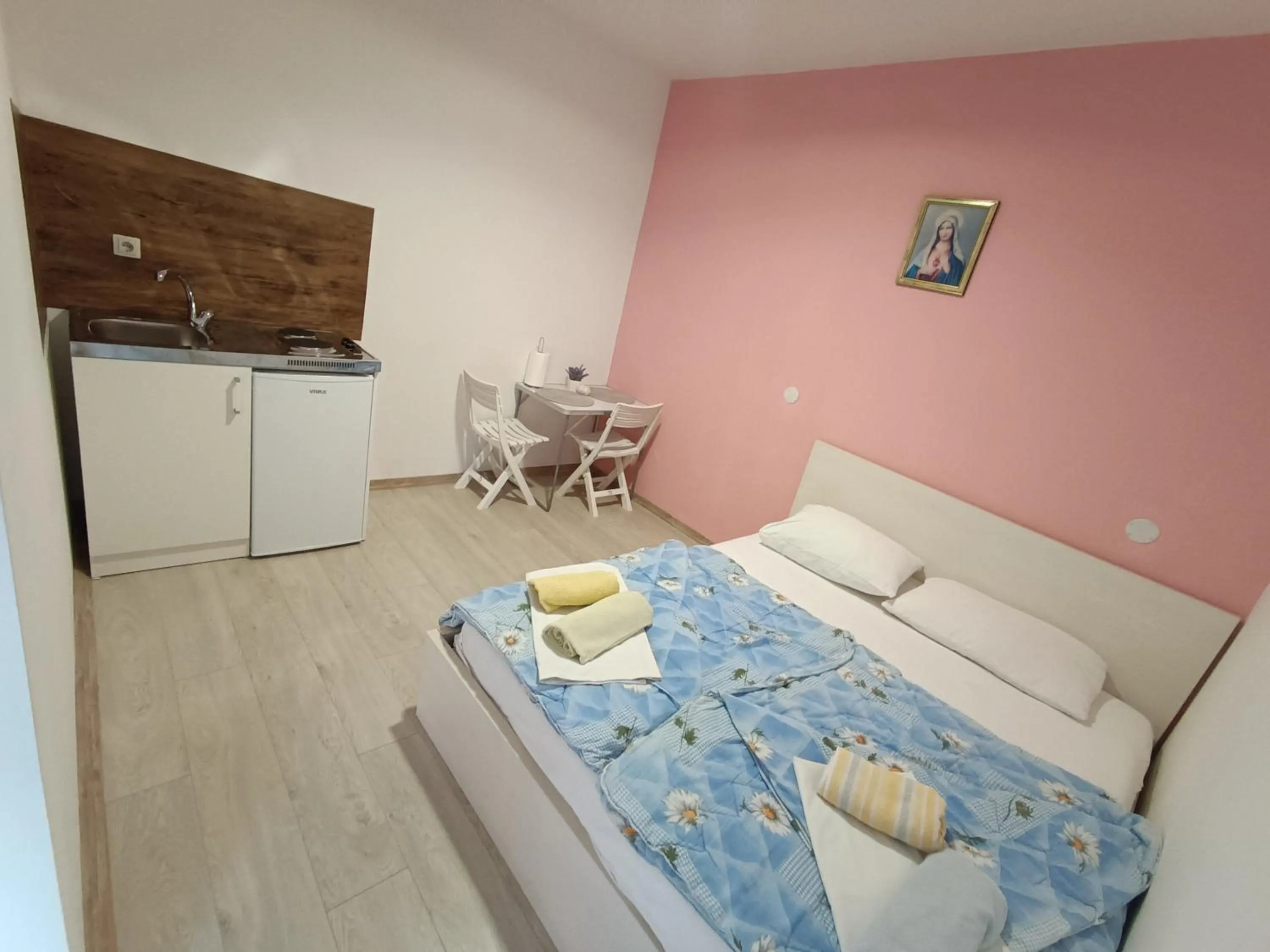 Bed in Rooms Mario