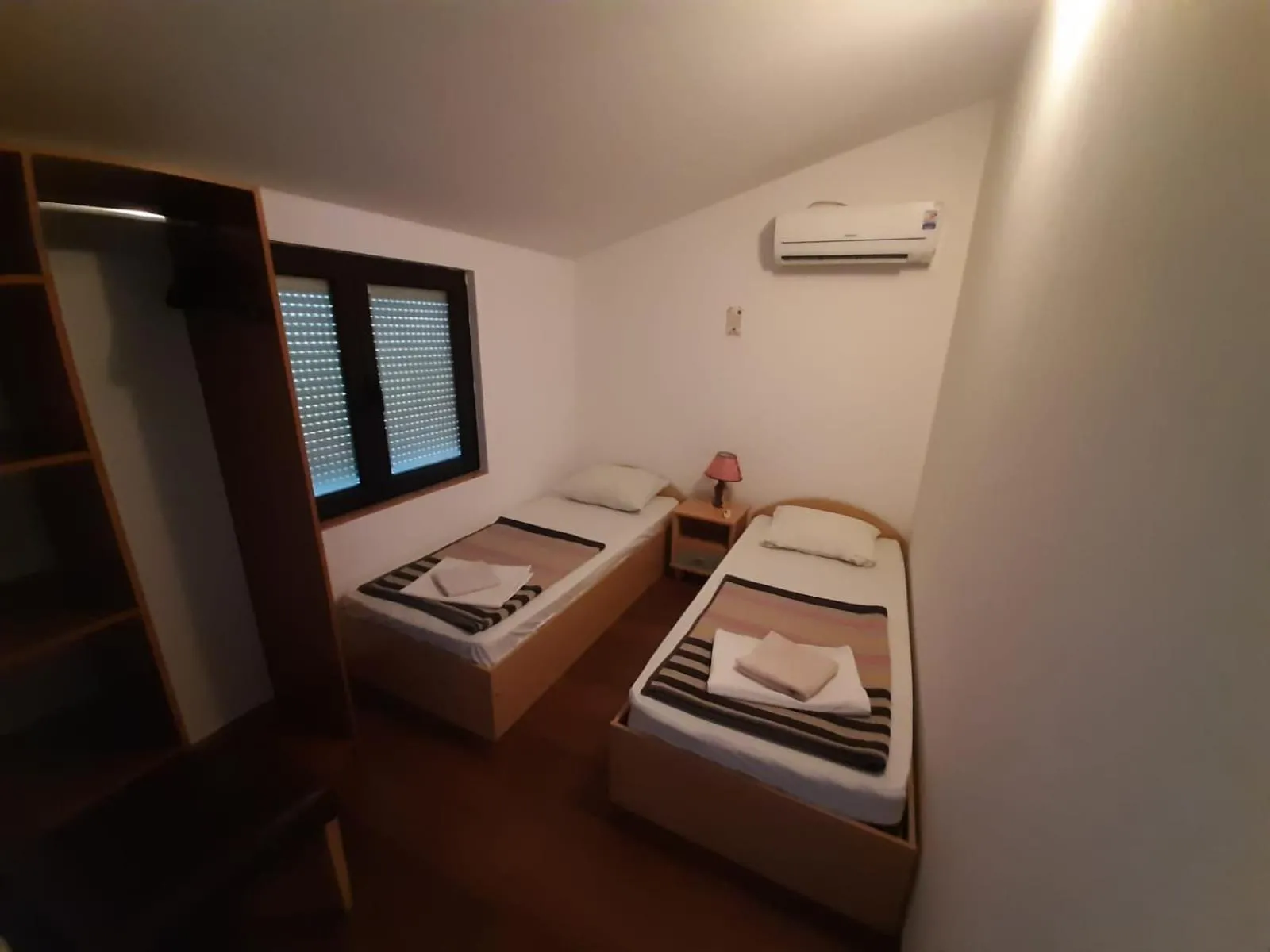 Bed in Rooms Mario