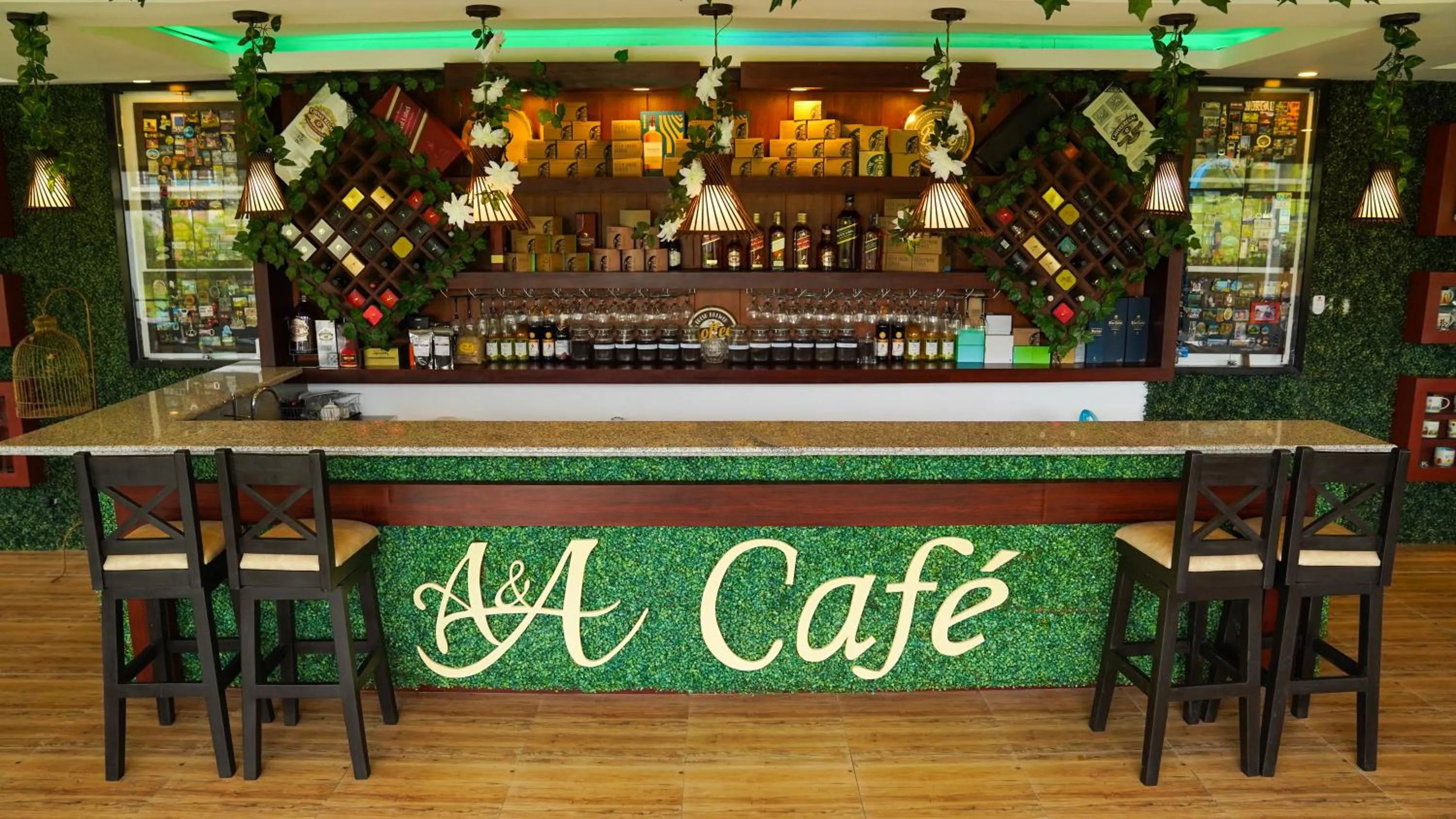 Restaurant/places to eat in A&A Garden Suites