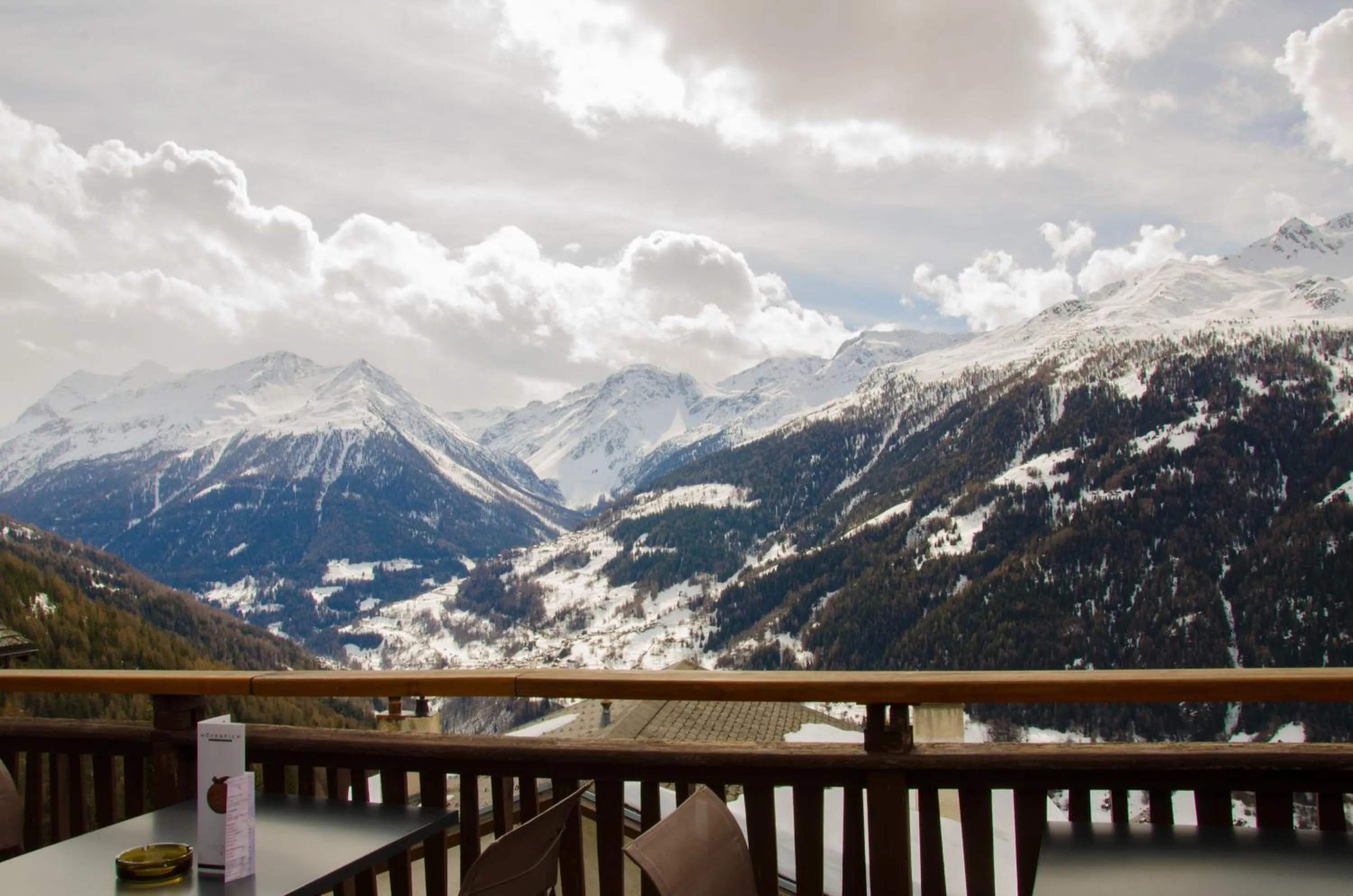 Day in Hôtel Le Grand Chalet Favre